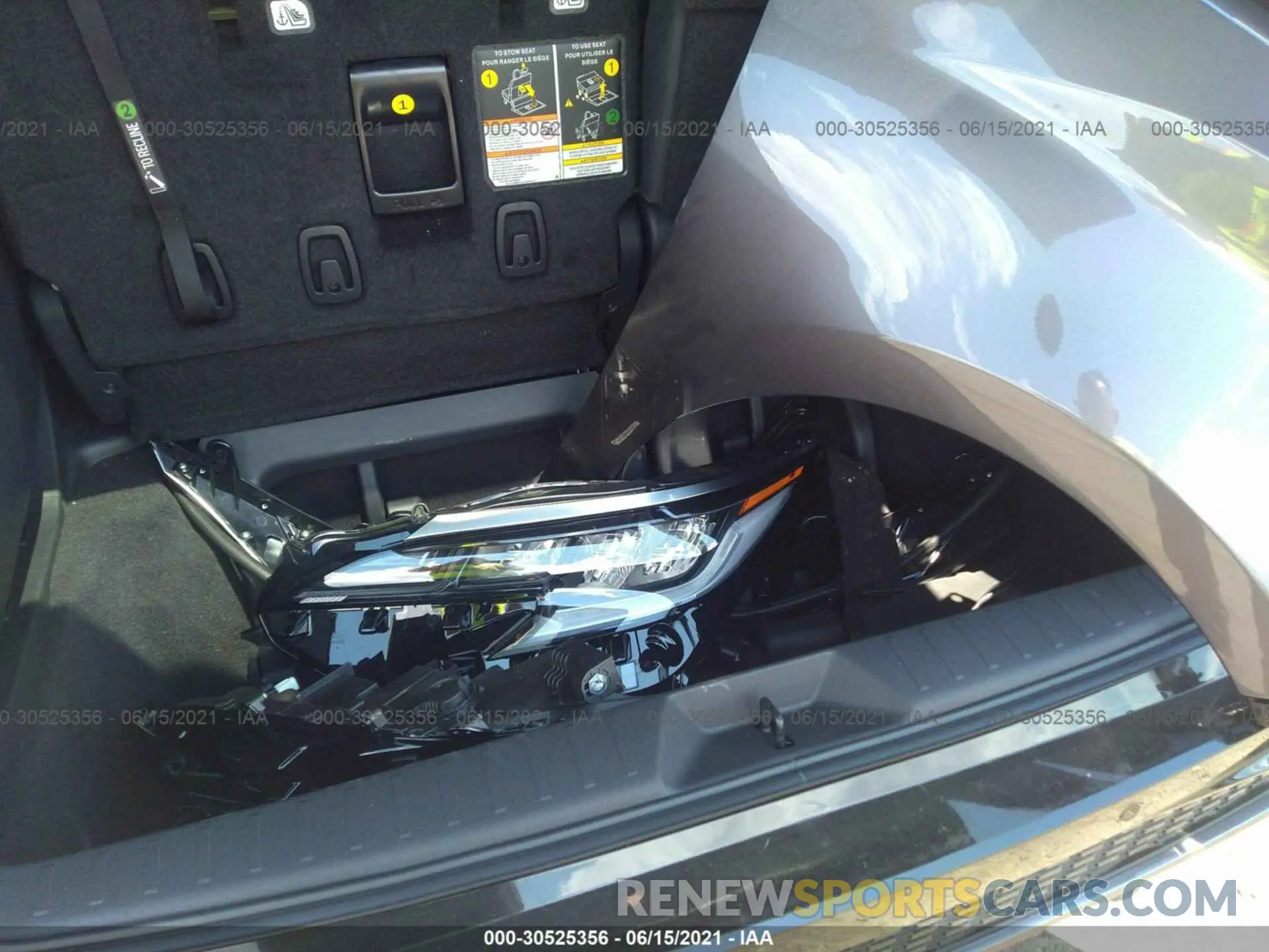 12 Photograph of a damaged car 5TDDSKFC6MS009264 TOYOTA SIENNA 2021