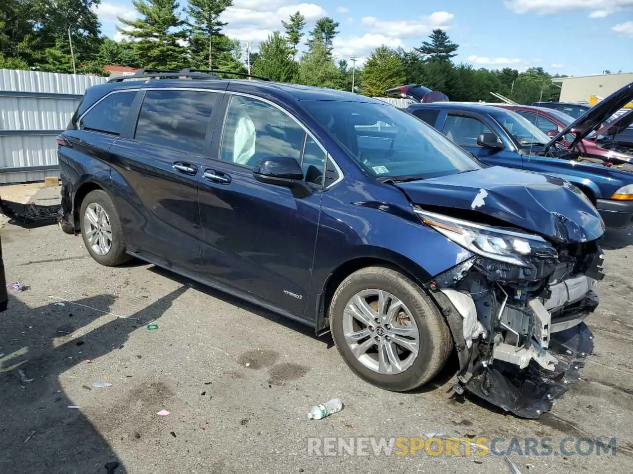 4 Photograph of a damaged car 5TDDSKFC8MS014398 TOYOTA SIENNA 2021