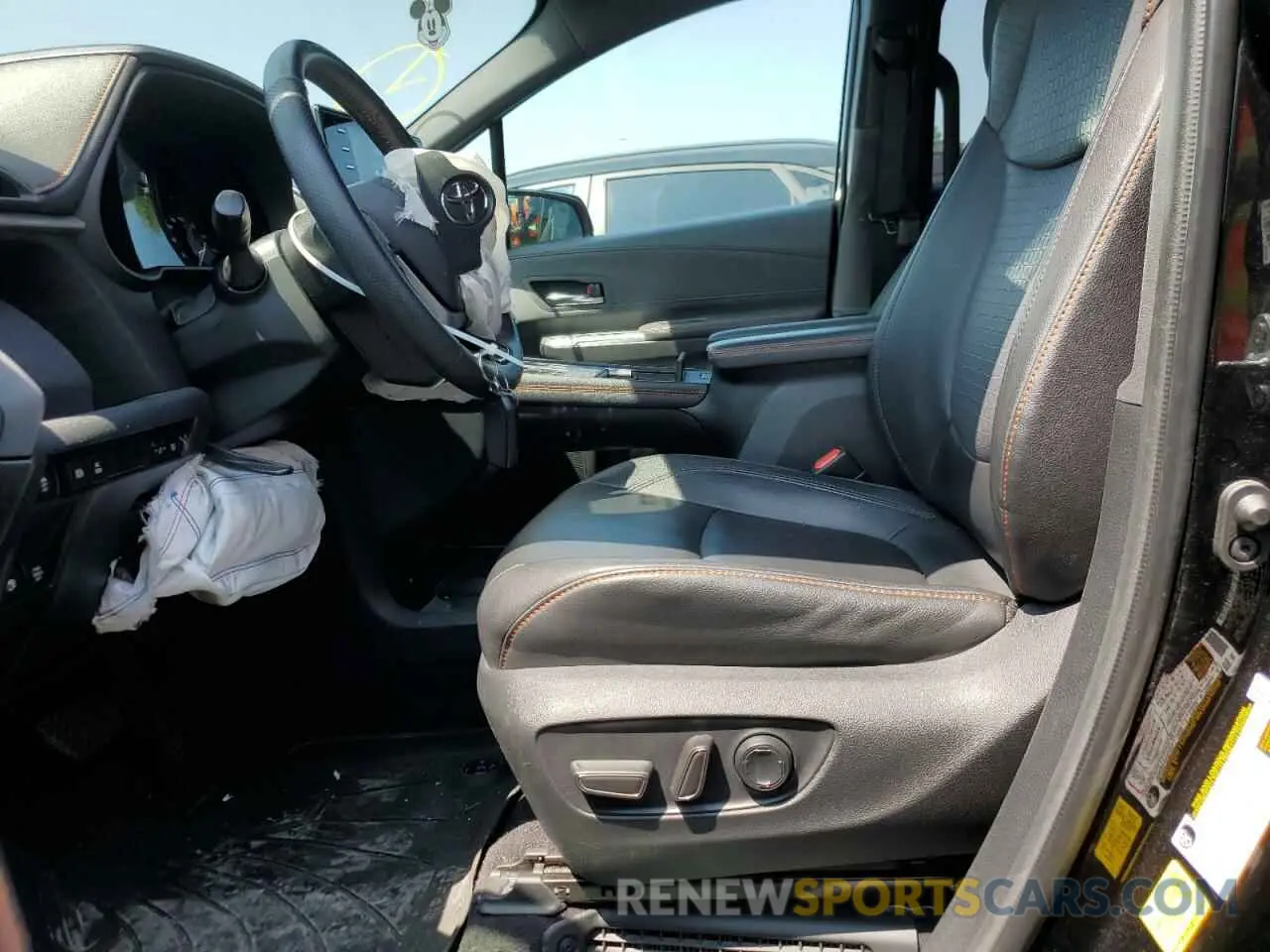7 Photograph of a damaged car 5TDDSKFC9MS036507 TOYOTA SIENNA 2021