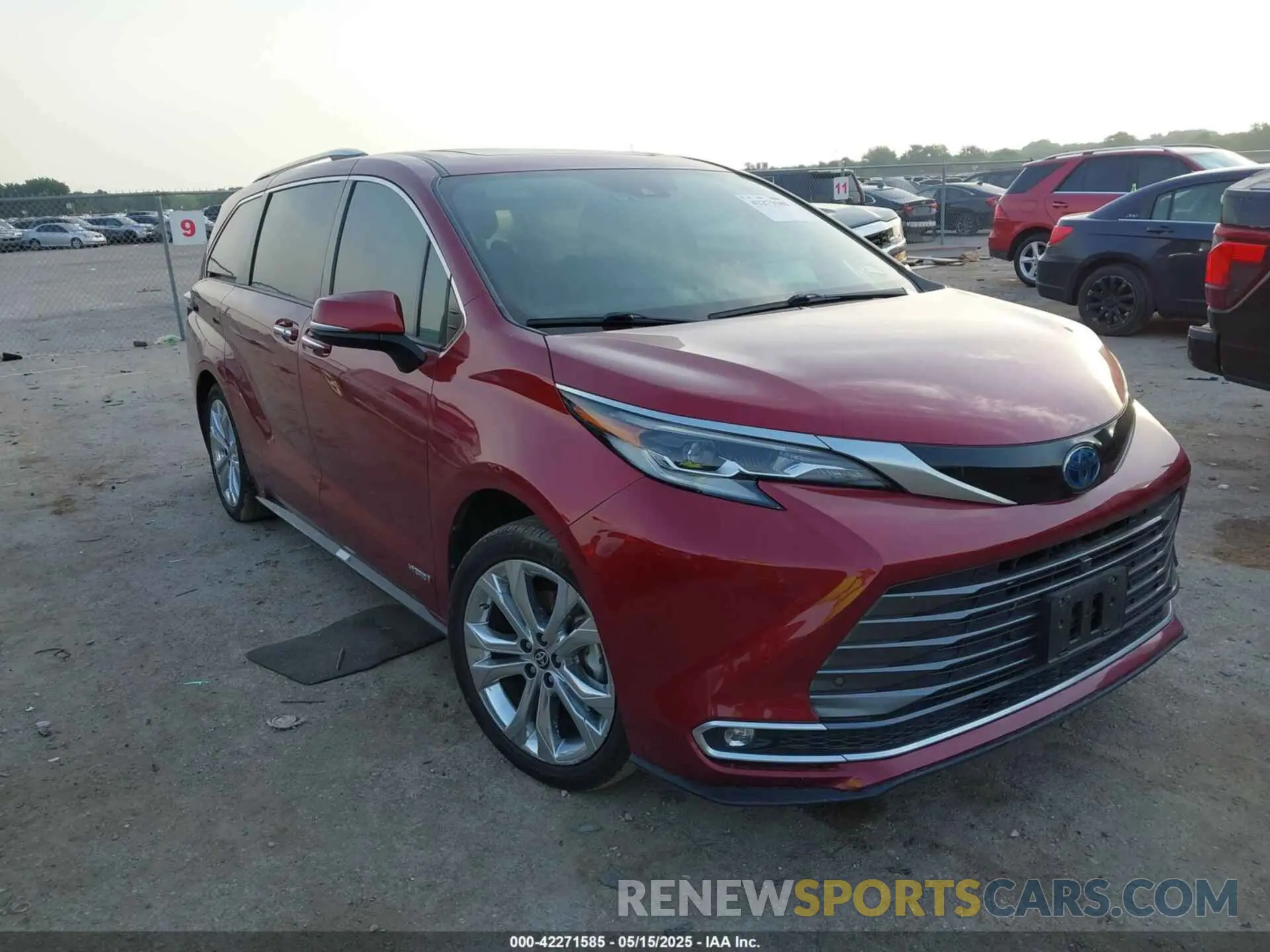 1 Фотография поврежденного автомобиля 5TDERKECXMS056234 TOYOTA SIENNA 2021