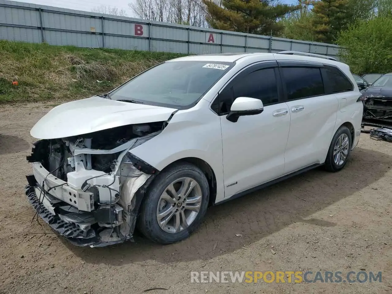 1 Photograph of a damaged car 5TDESKFC8MS033392 TOYOTA SIENNA 2021