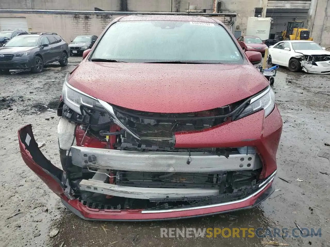 5 Photograph of a damaged car 5TDJRKEC2MS029852 TOYOTA SIENNA 2021