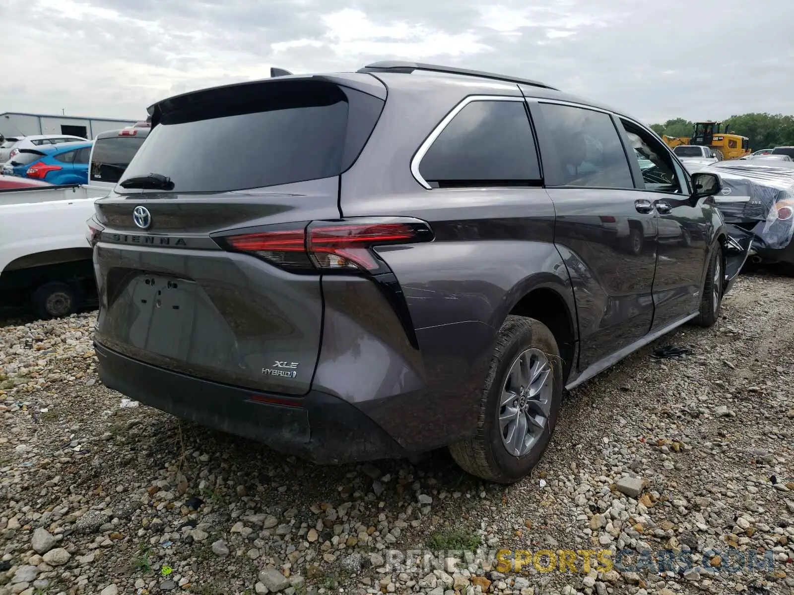 4 Photograph of a damaged car 5TDJRKEC2MS031259 TOYOTA SIENNA 2021