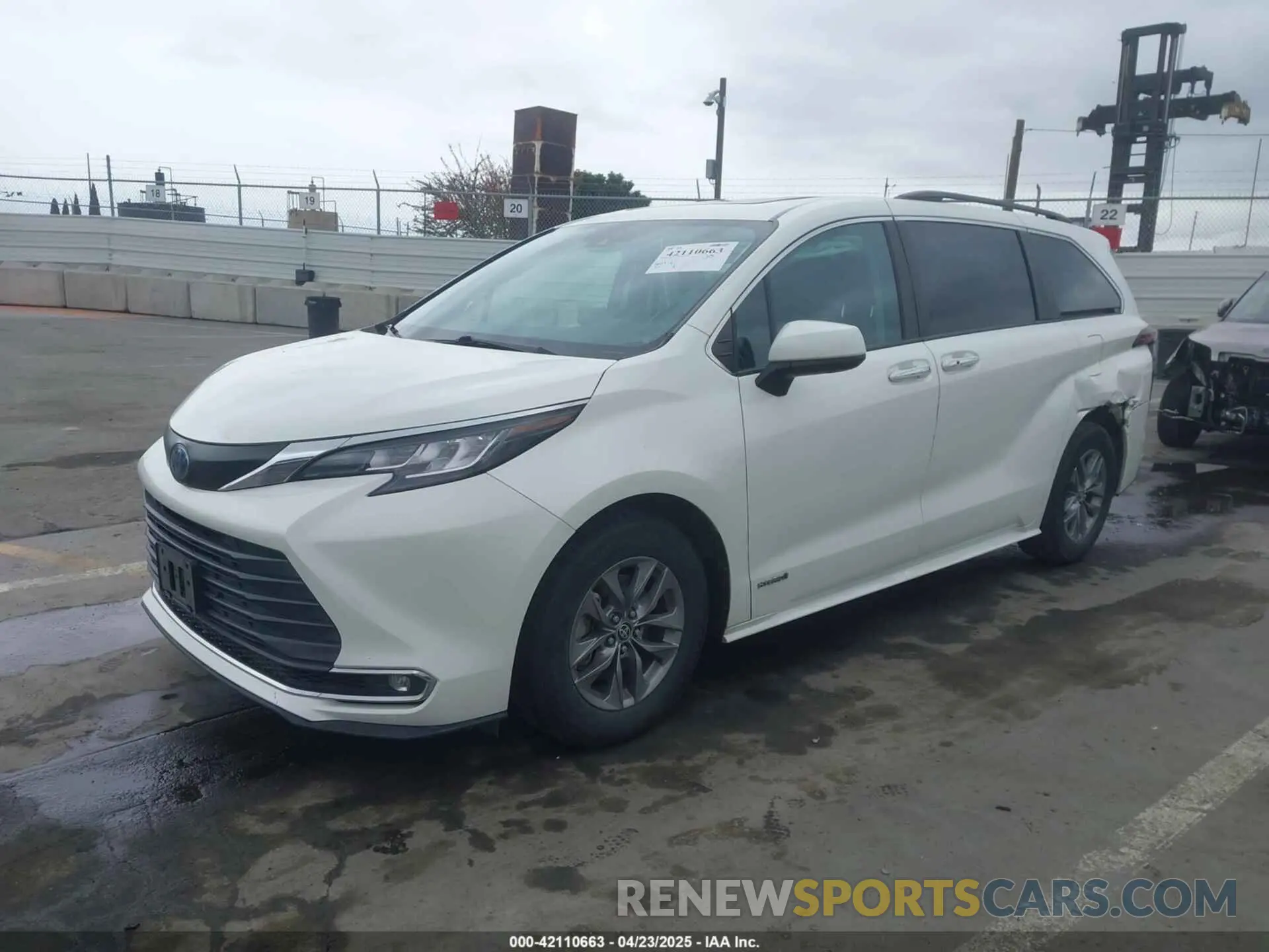 2 Фотография поврежденного автомобиля 5TDJRKEC8MS010030 TOYOTA SIENNA 2021