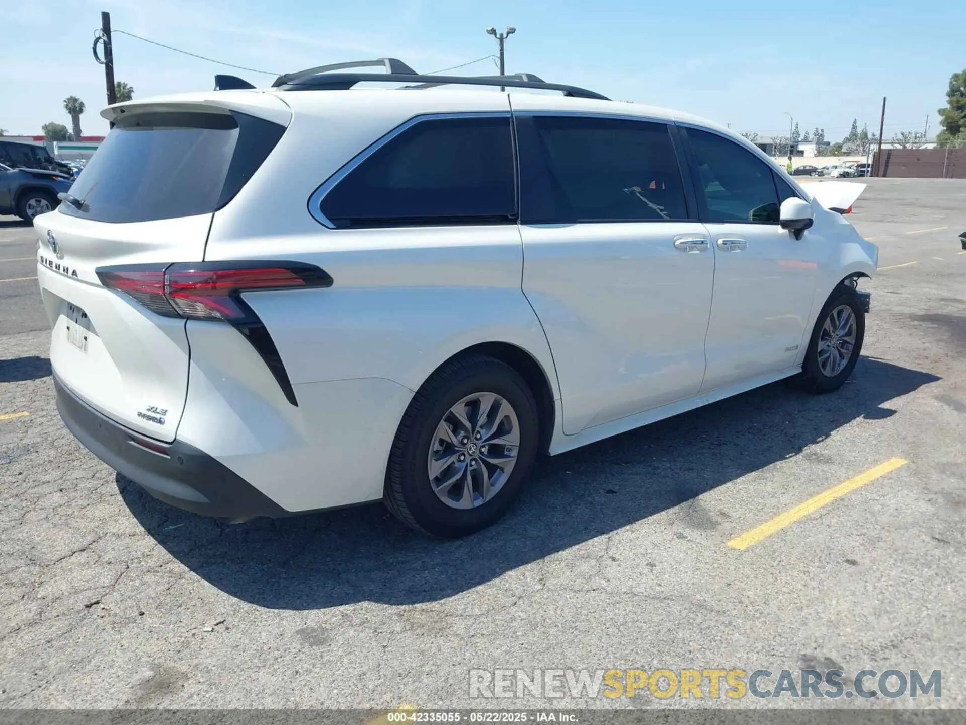 4 Фотография поврежденного автомобиля 5TDJRKEC8MS032240 TOYOTA SIENNA 2021