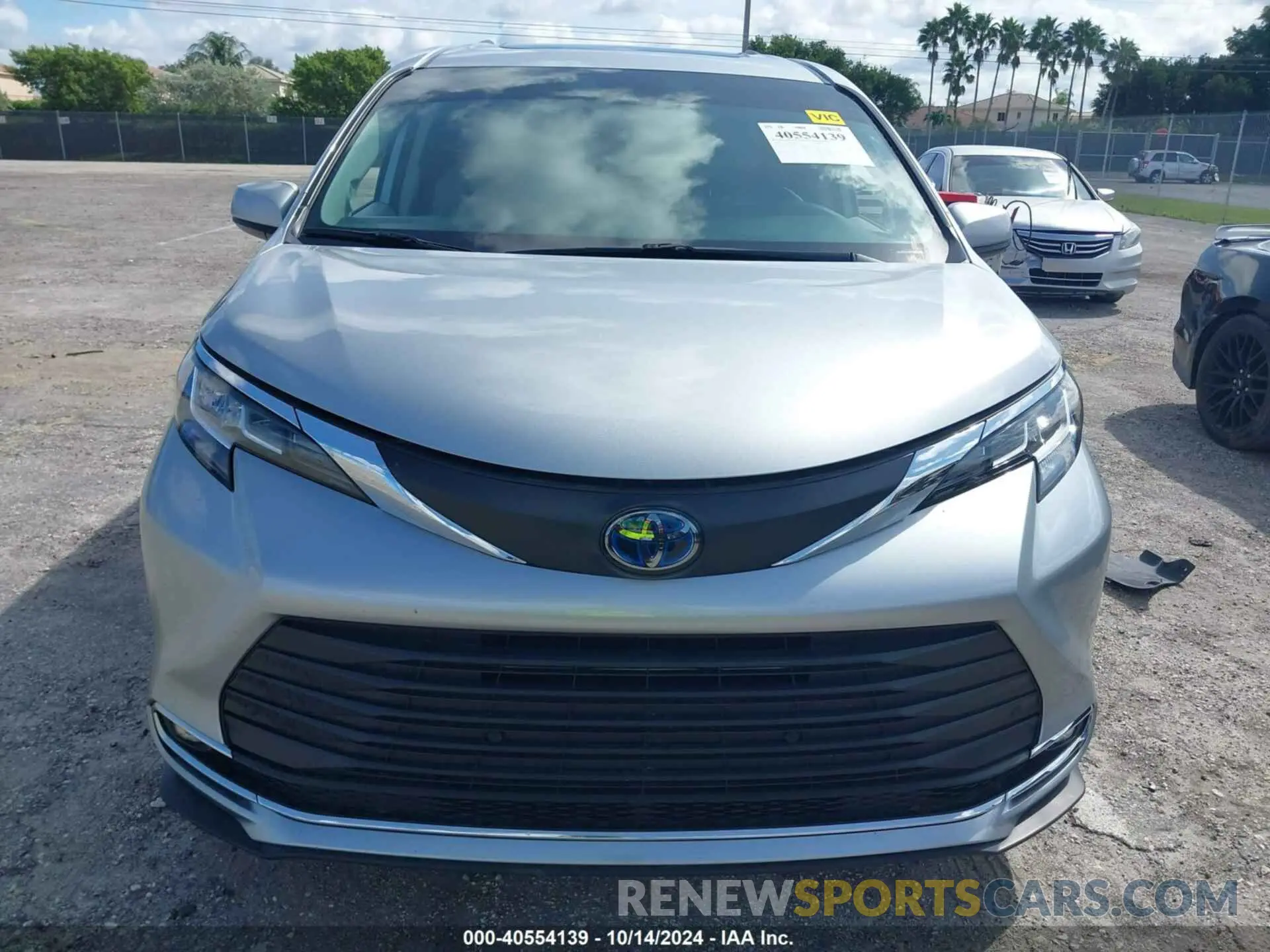 13 Photograph of a damaged car 5TDJRKEC9MS027015 TOYOTA SIENNA 2021