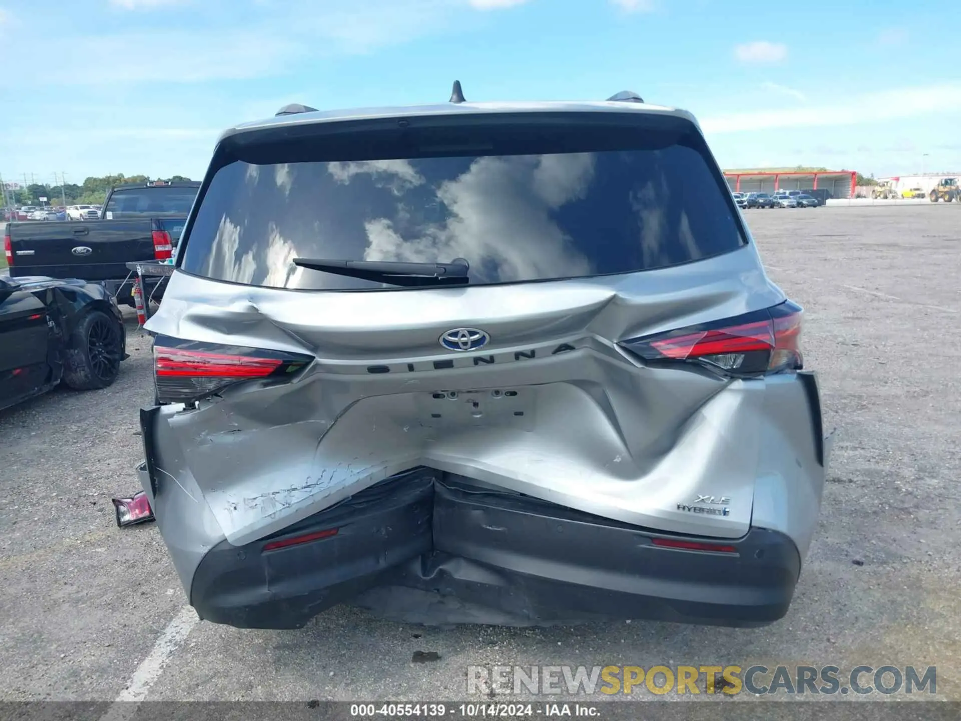 6 Photograph of a damaged car 5TDJRKEC9MS027015 TOYOTA SIENNA 2021