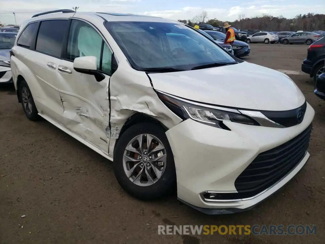 1 Photograph of a damaged car 5TDJSKFC0MS020120 TOYOTA SIENNA 2021