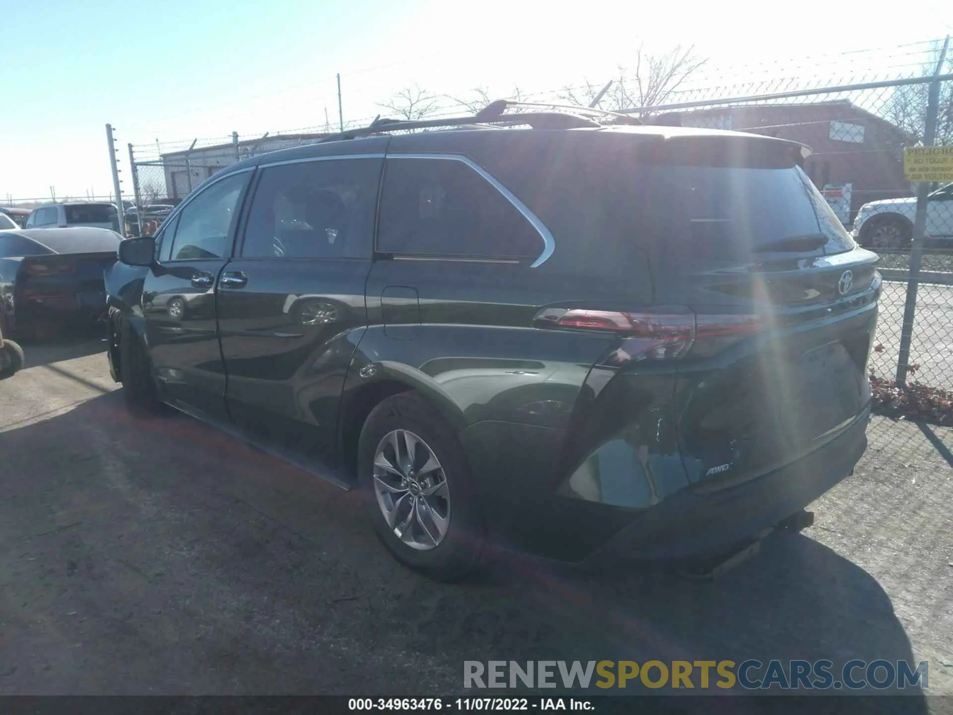 3 Photograph of a damaged car 5TDJSKFC5MS017004 TOYOTA SIENNA 2021