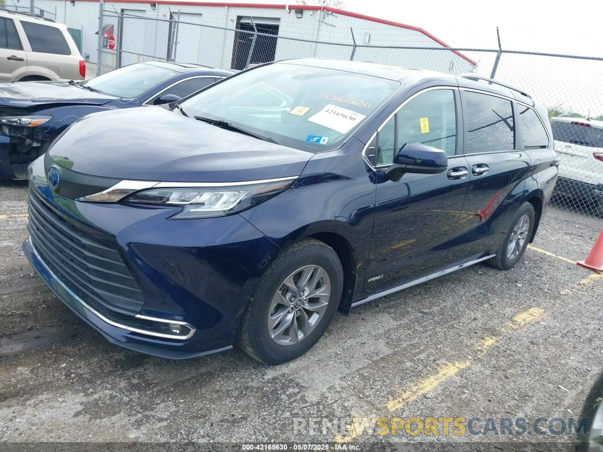 2 Photograph of a damaged car 5TDJSKFCXMS024627 TOYOTA SIENNA 2021