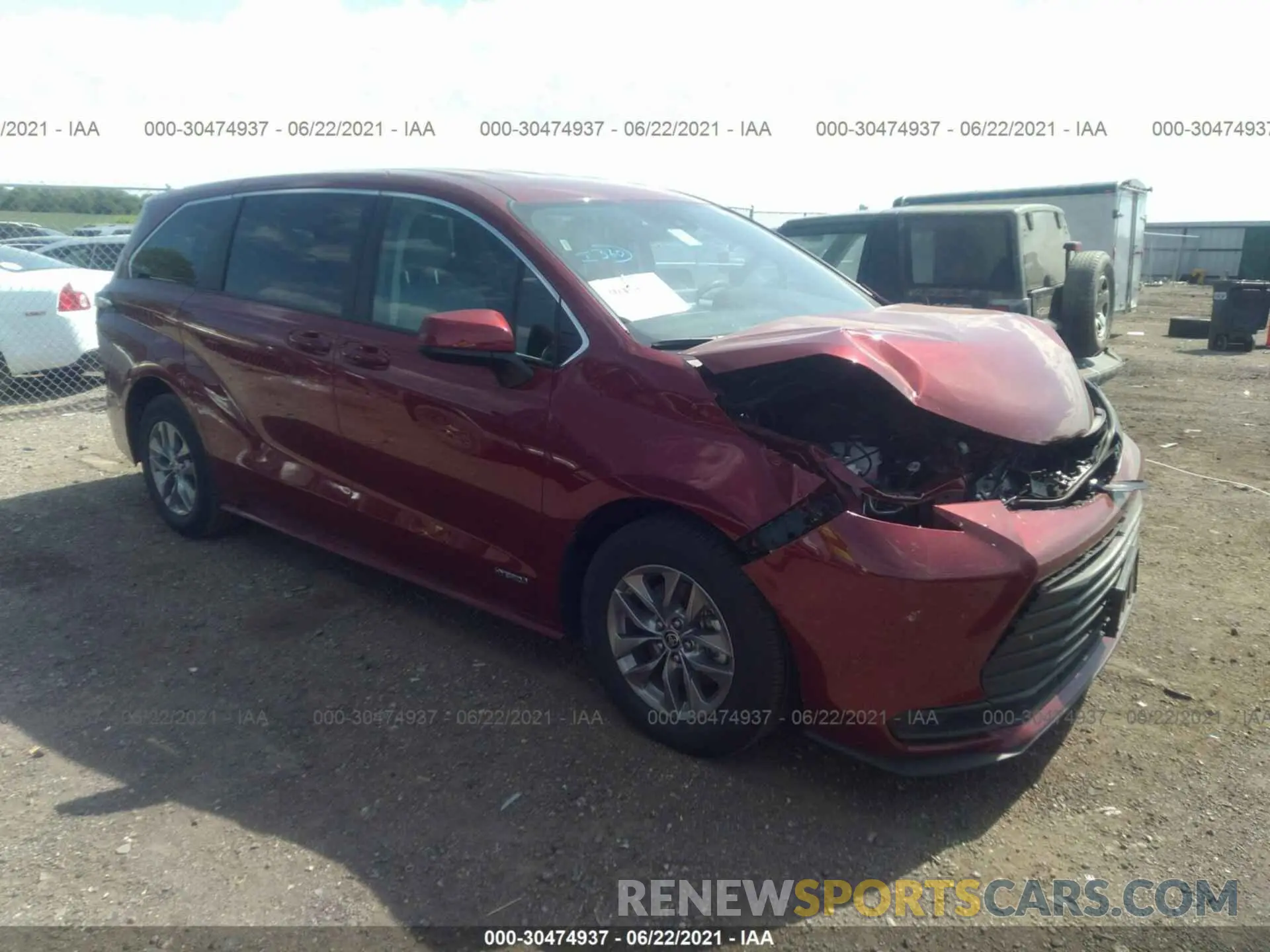 1 Фотография поврежденного автомобиля 5TDKRKEC0MS027781 TOYOTA SIENNA 2021