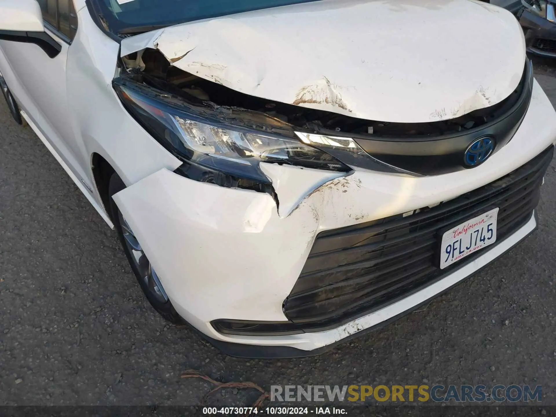 12 Photograph of a damaged car 5TDKRKEC0MS042054 TOYOTA SIENNA 2021