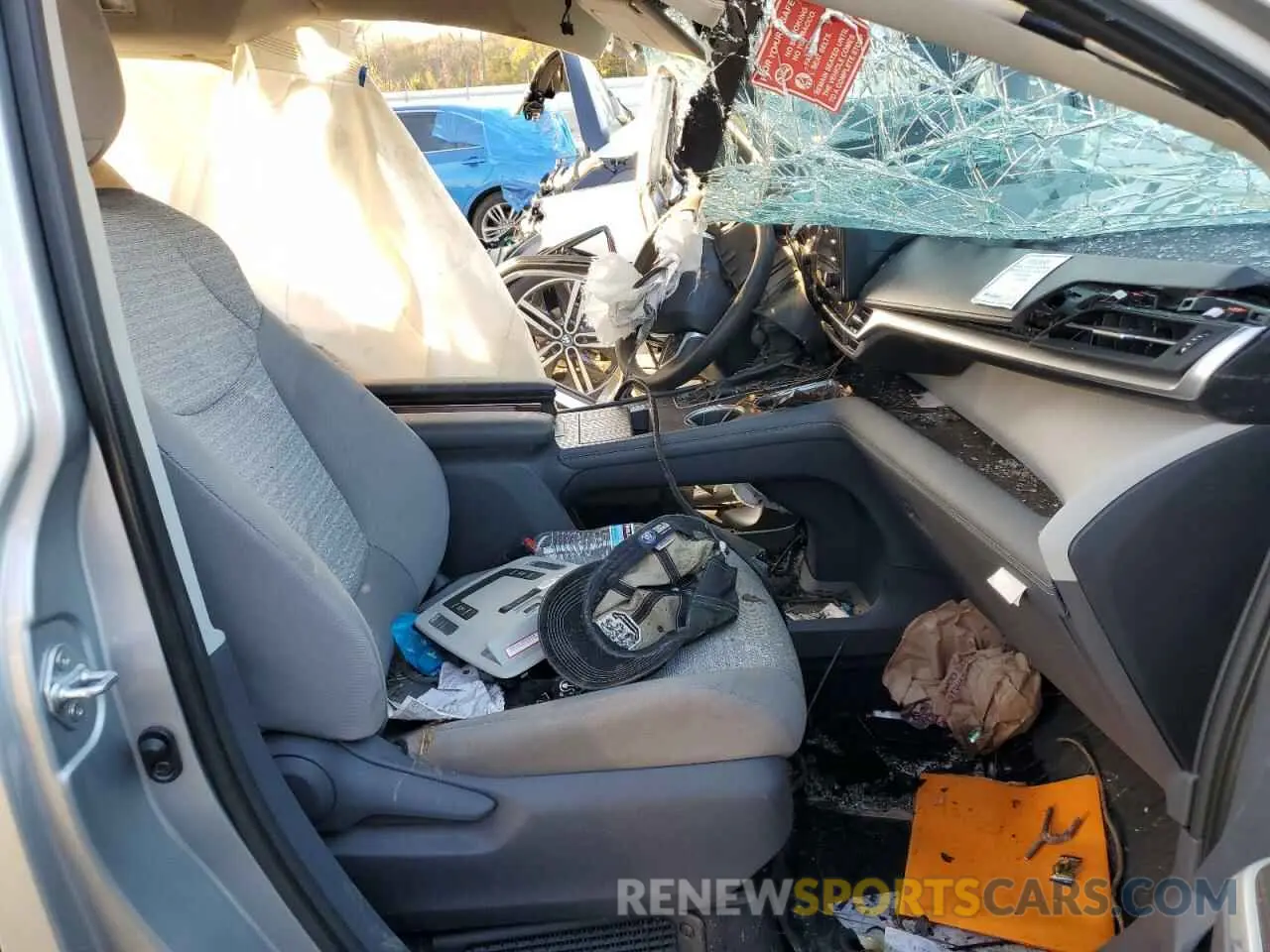 5 Photograph of a damaged car 5TDKRKEC1MS065200 TOYOTA SIENNA 2021