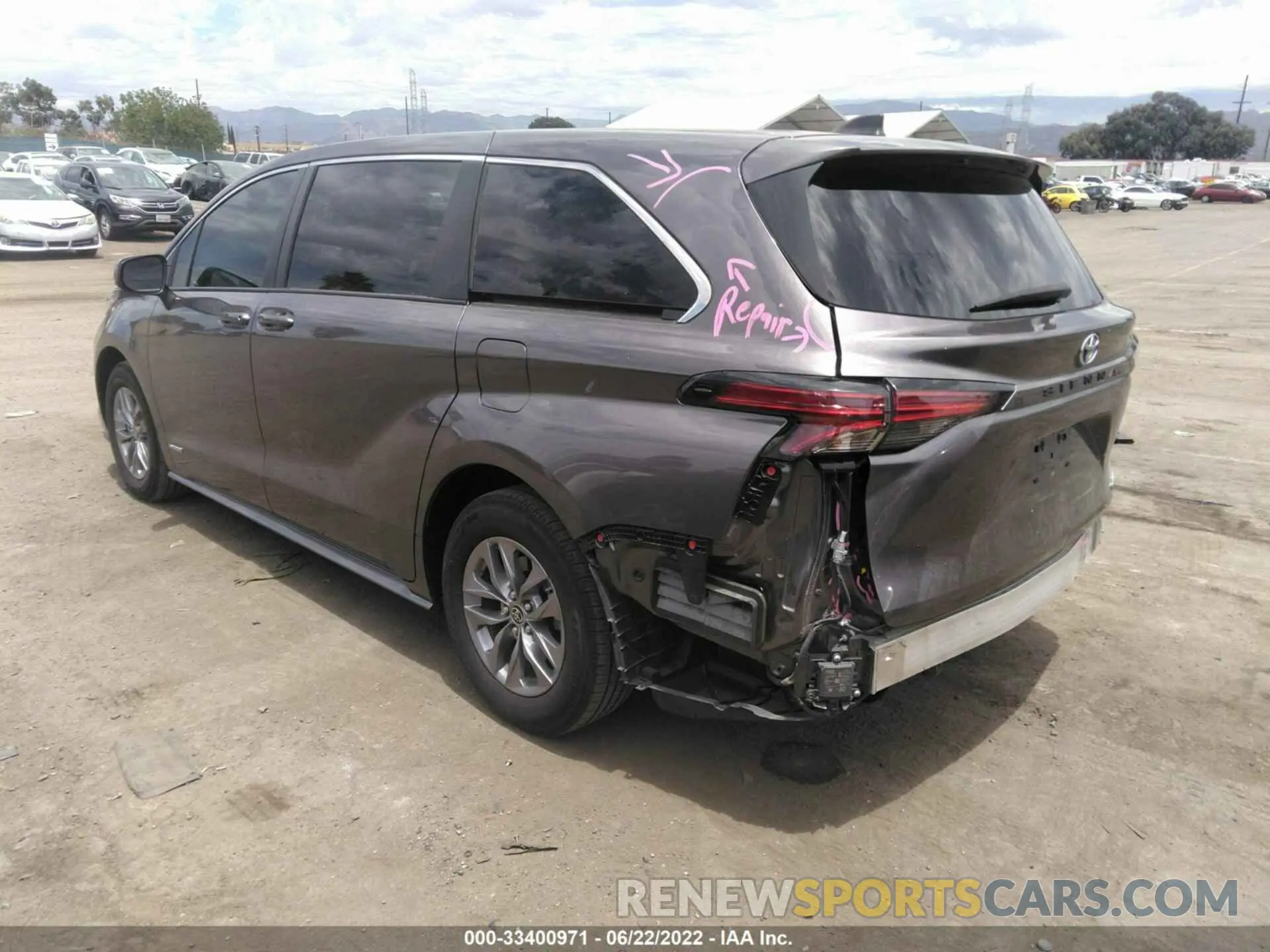 3 Фотография поврежденного автомобиля 5TDKRKEC4MS035513 TOYOTA SIENNA 2021