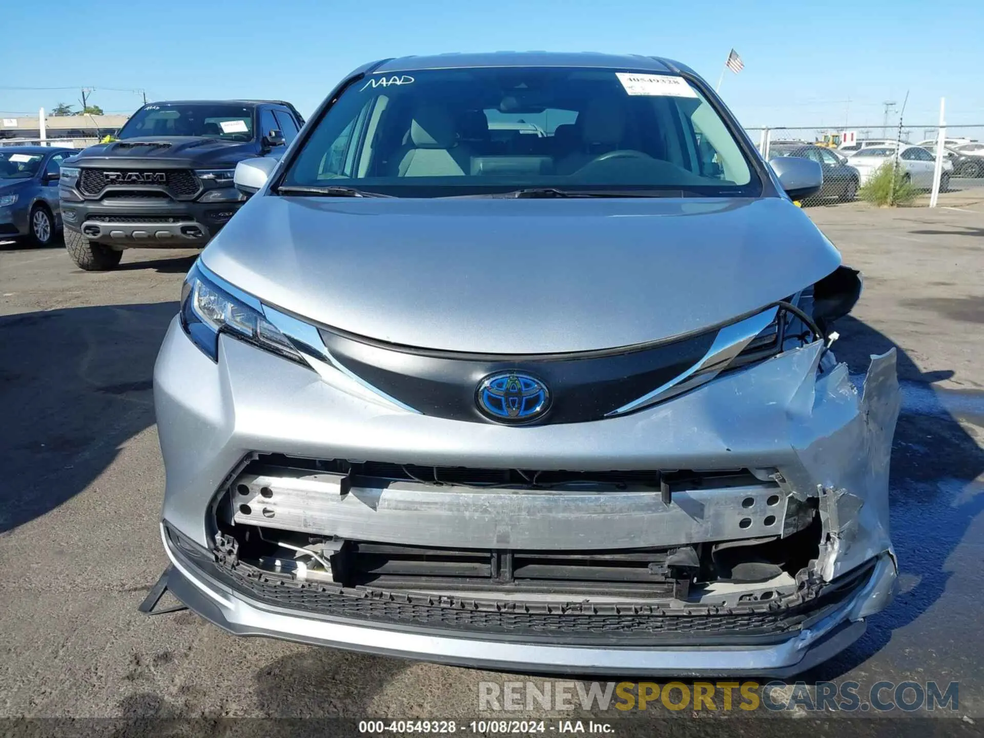 13 Фотография поврежденного автомобиля 5TDKRKEC4MS074294 TOYOTA SIENNA 2021