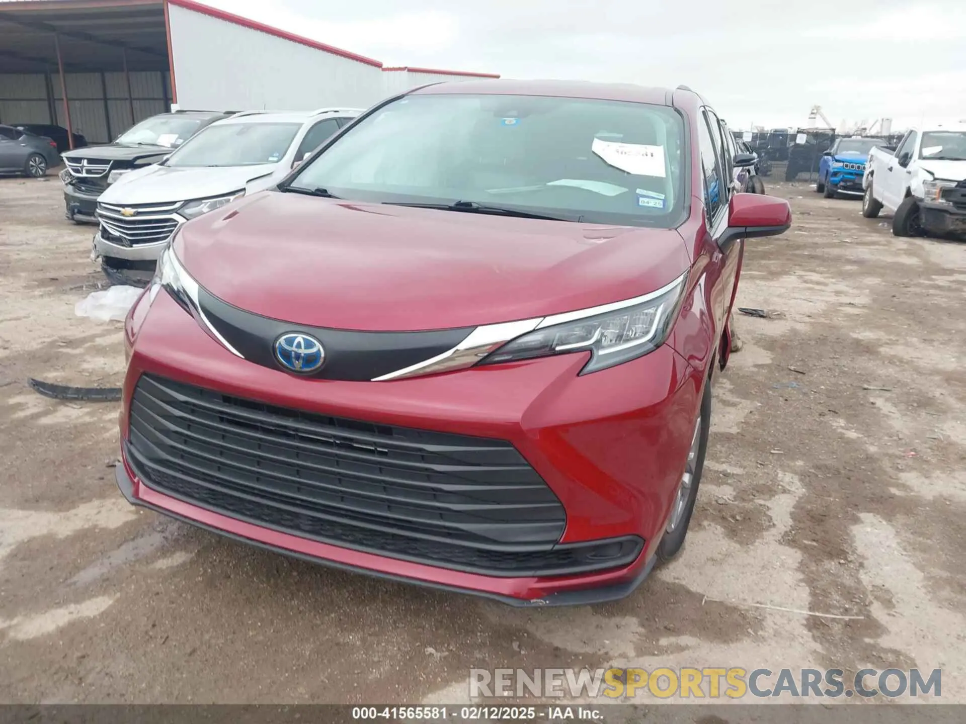 2 Фотография поврежденного автомобиля 5TDKRKEC5MS025881 TOYOTA SIENNA 2021