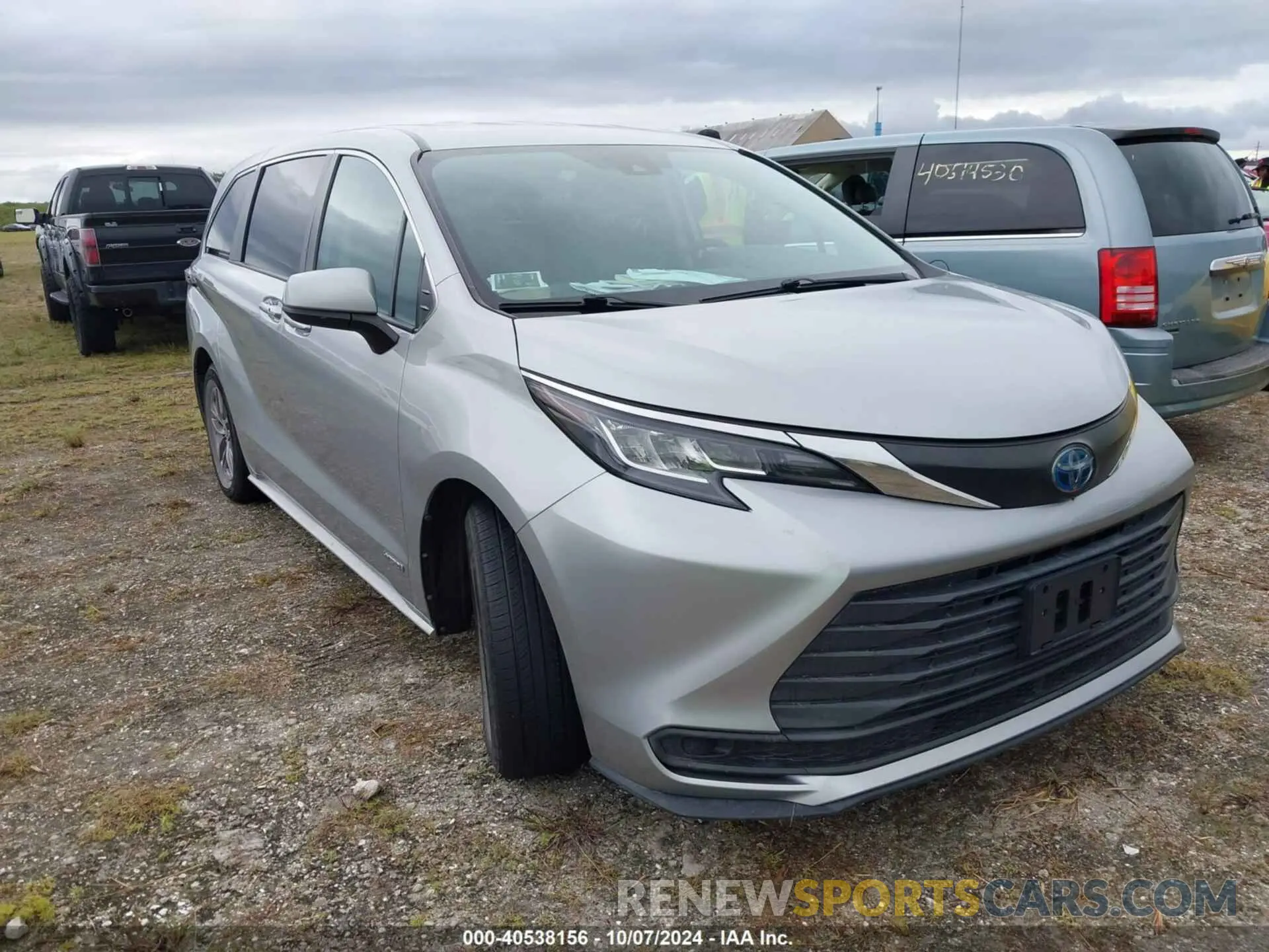 1 Photograph of a damaged car 5TDKRKEC6MS028840 TOYOTA SIENNA 2021