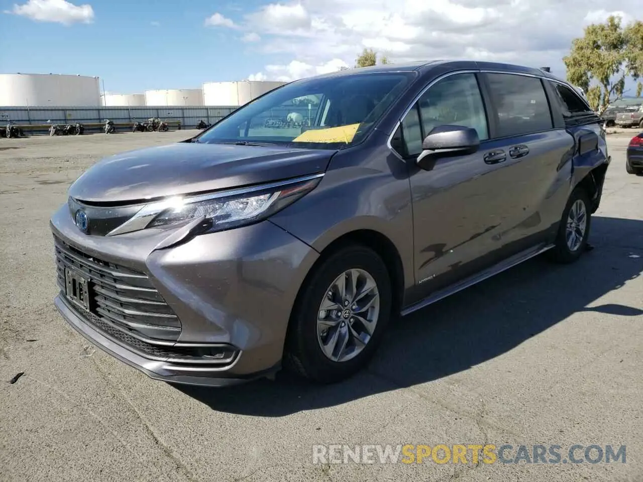 2 Photograph of a damaged car 5TDKRKEC6MS053852 TOYOTA SIENNA 2021