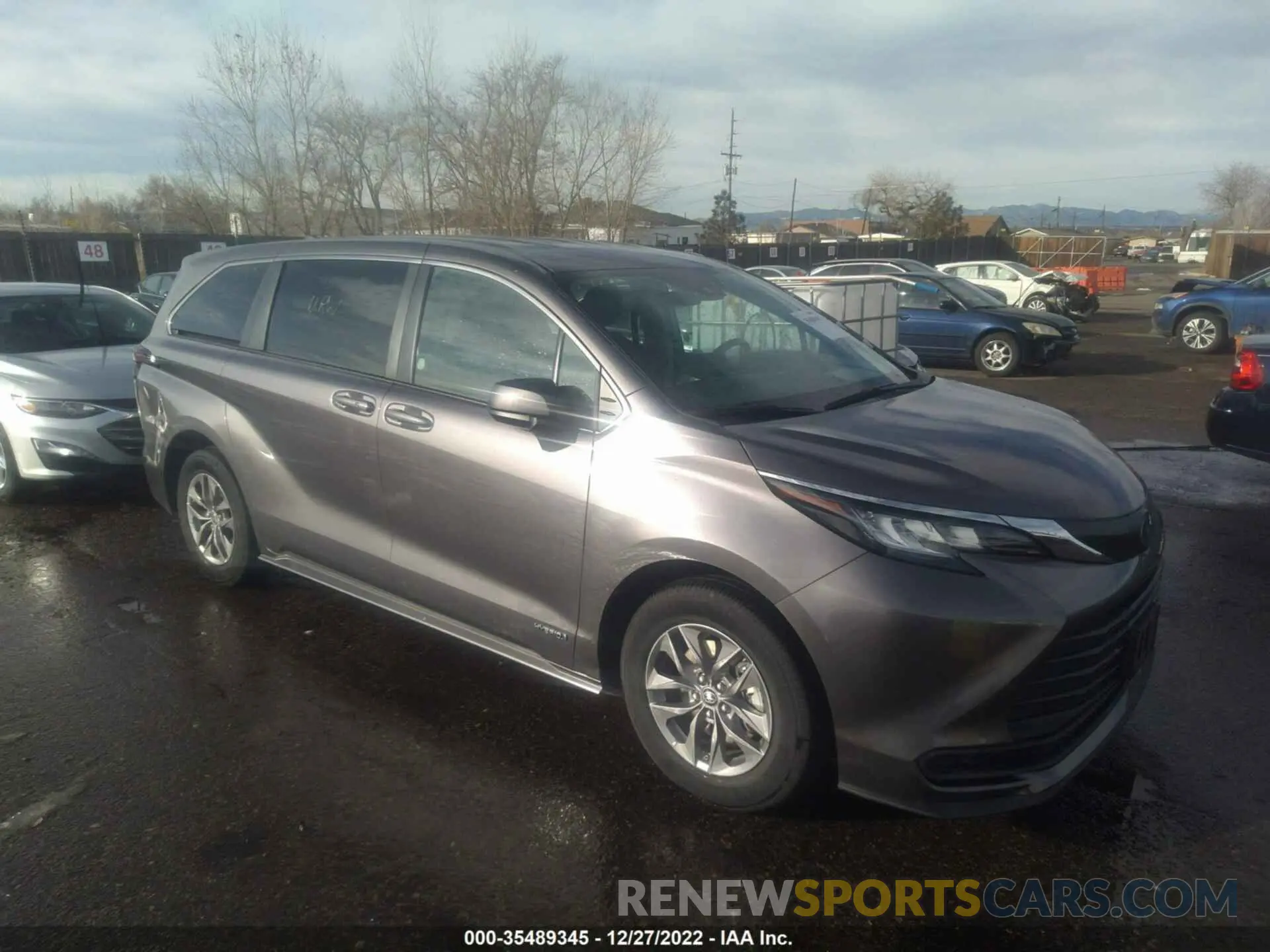 1 Photograph of a damaged car 5TDKRKEC9MS043879 TOYOTA SIENNA 2021