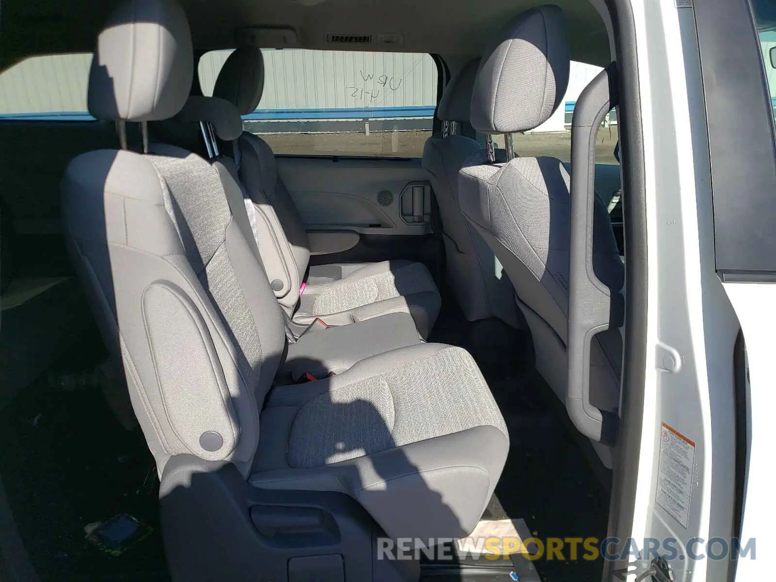 6 Фотография поврежденного автомобиля 5TDKRKECXMS015623 TOYOTA SIENNA 2021