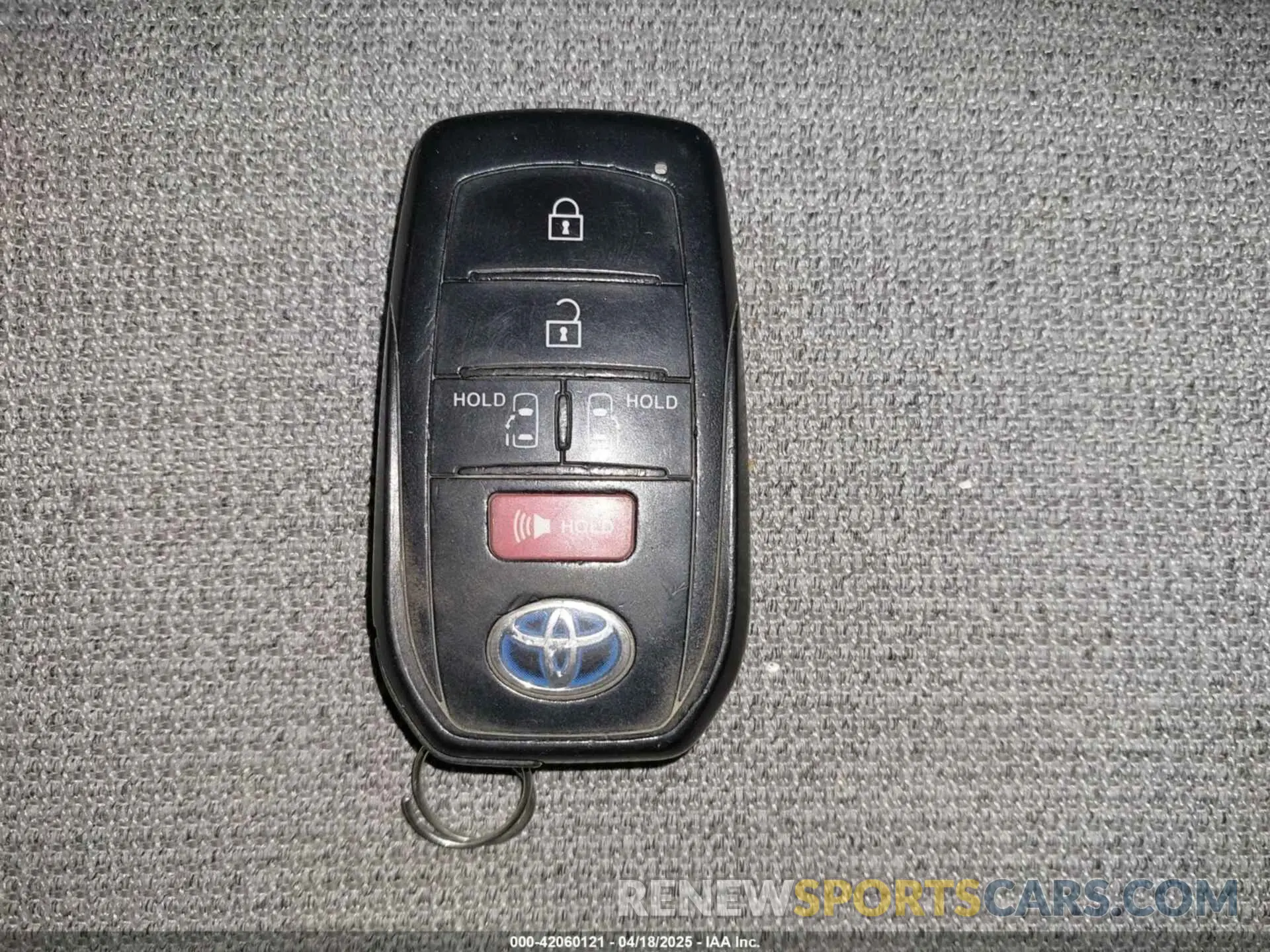 11 Photograph of a damaged car 5TDKRKECXMS027593 TOYOTA SIENNA 2021