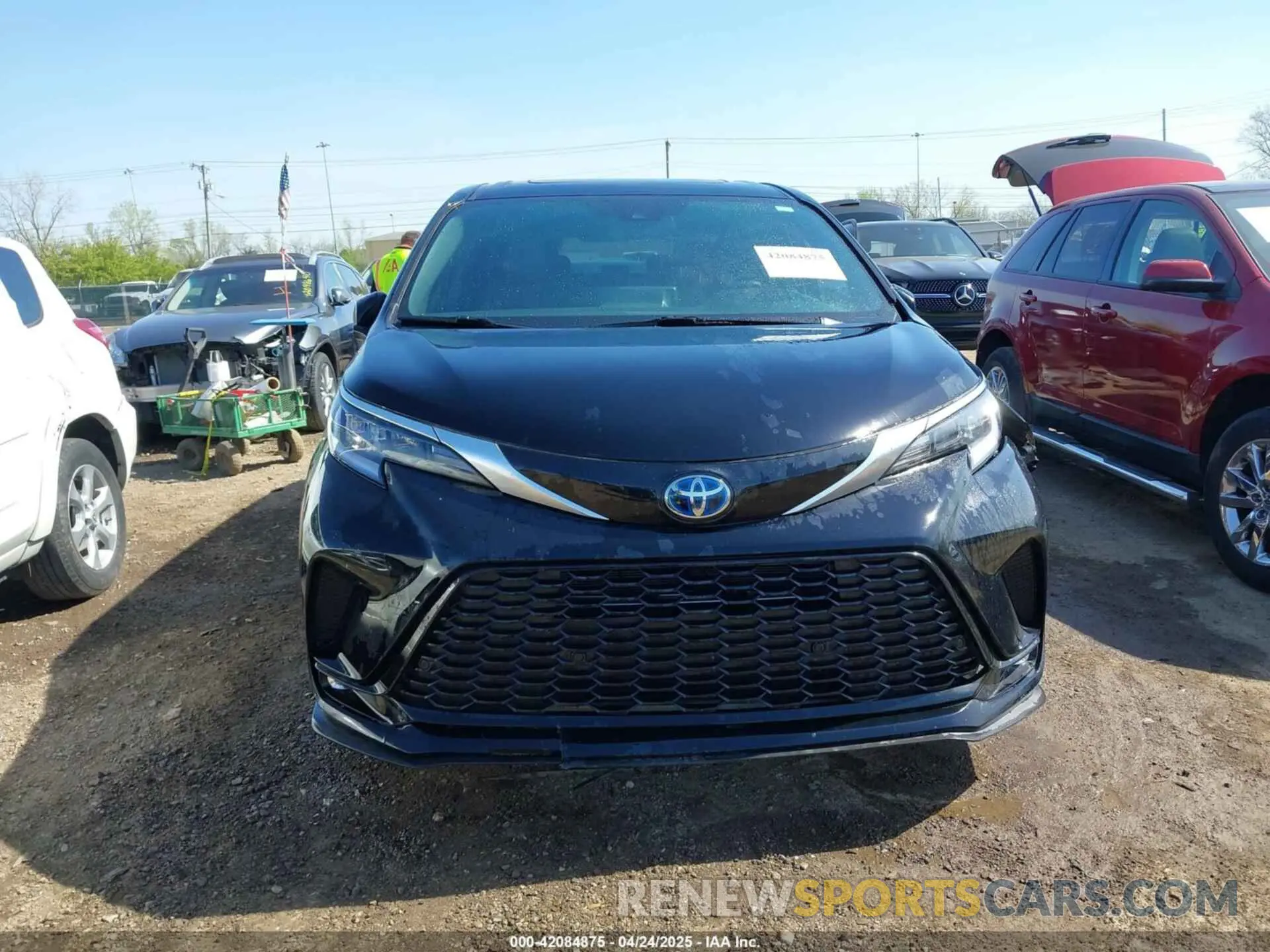 13 Фотография поврежденного автомобиля 5TDXRKEC3MS029904 TOYOTA SIENNA 2021