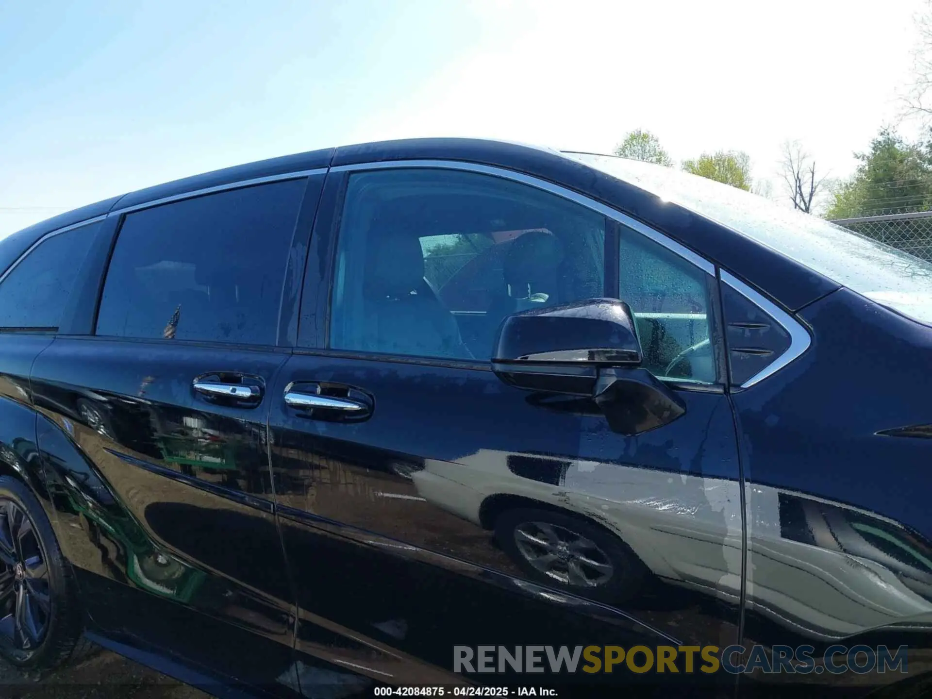 14 Фотография поврежденного автомобиля 5TDXRKEC3MS029904 TOYOTA SIENNA 2021