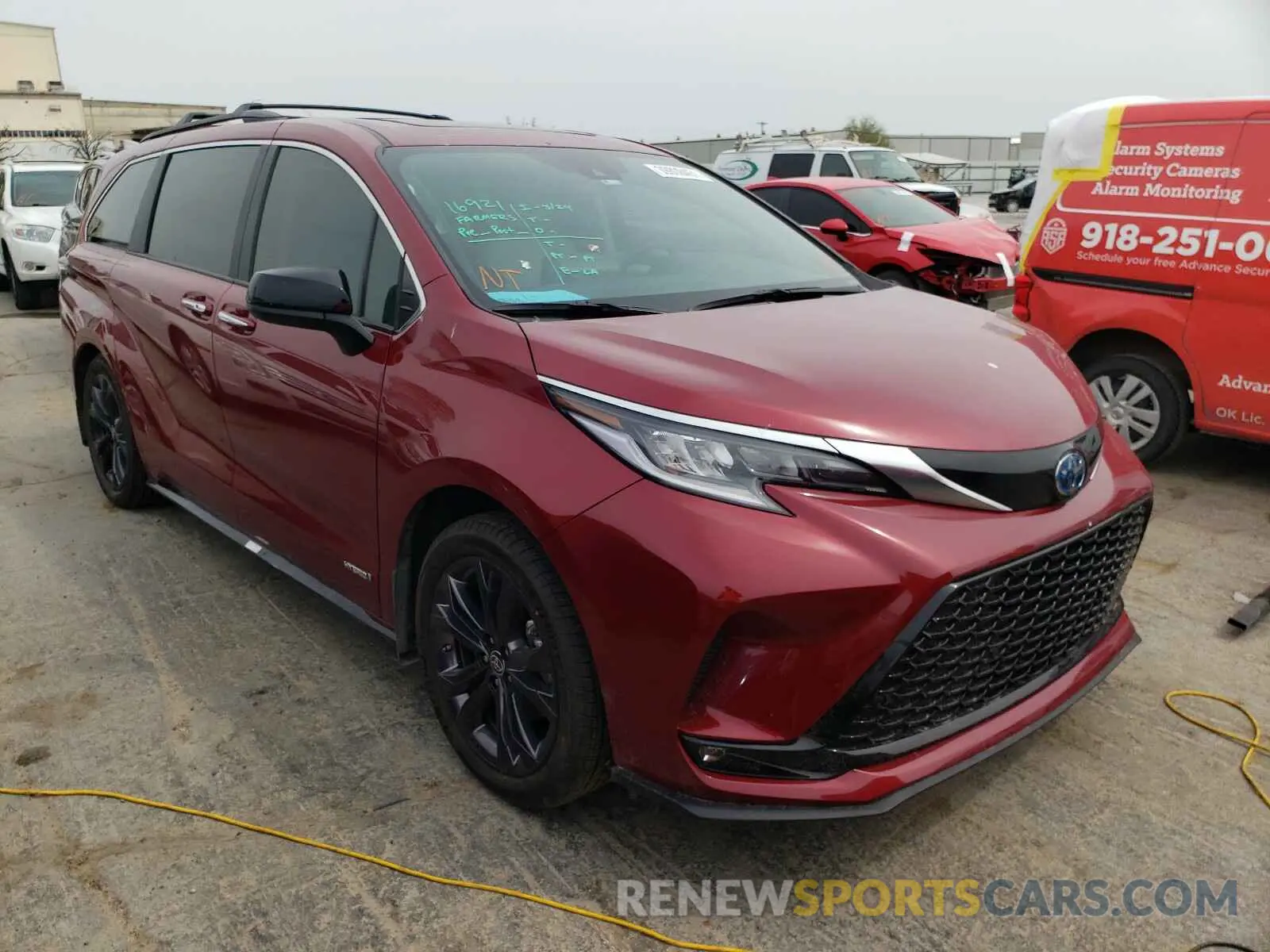 1 Photograph of a damaged car 5TDXRKEC5MS007886 TOYOTA SIENNA 2021