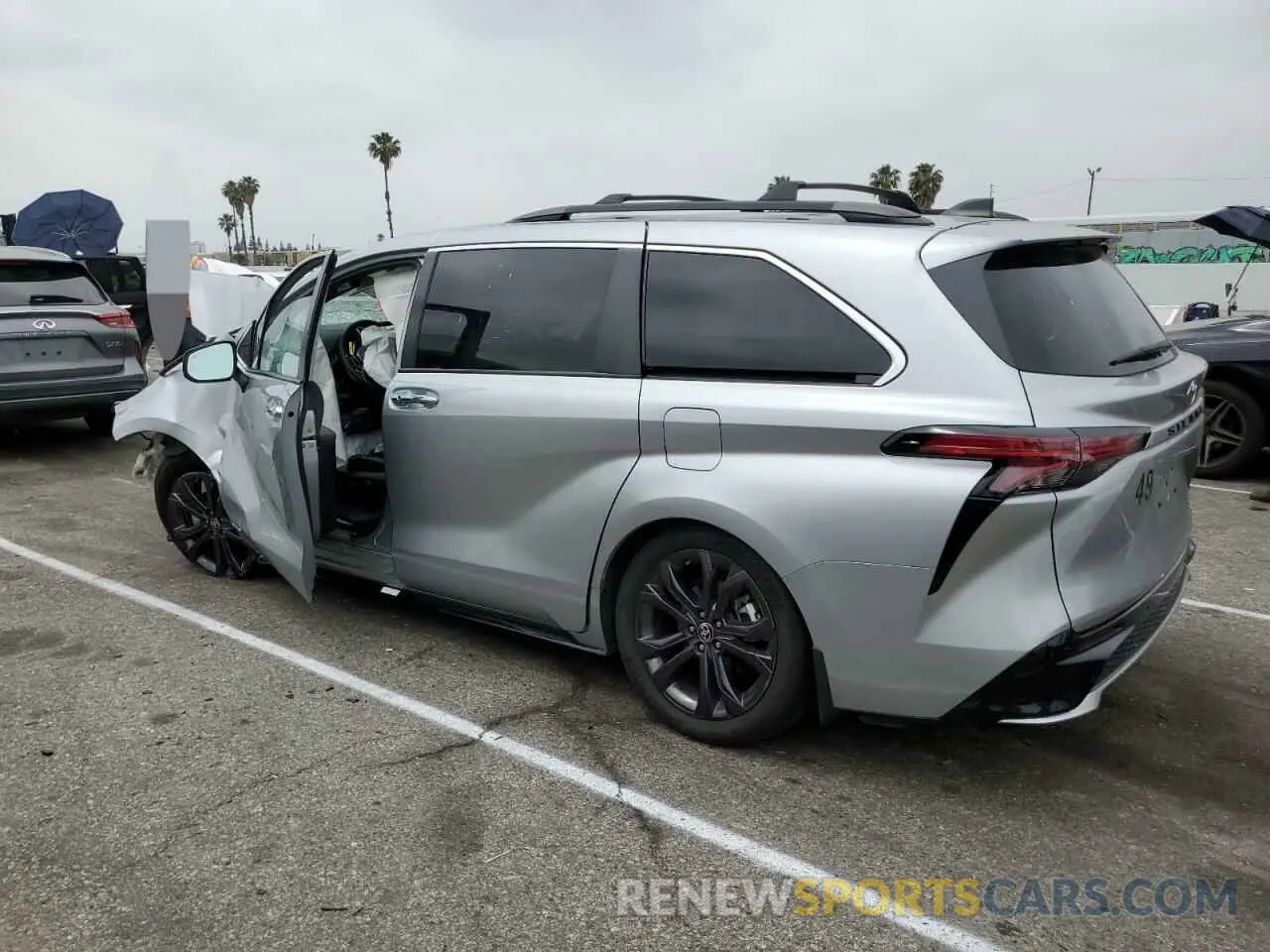 2 Photograph of a damaged car 5TDXRKEC5MS041391 TOYOTA SIENNA 2021