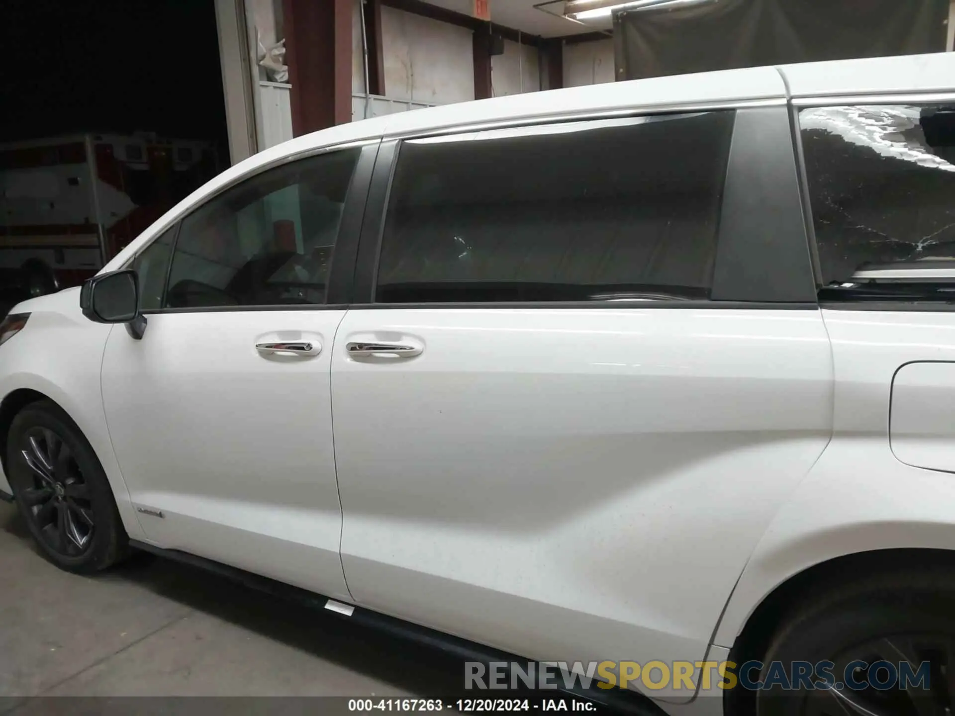 14 Фотография поврежденного автомобиля 5TDXRKEC6MS005385 TOYOTA SIENNA 2021