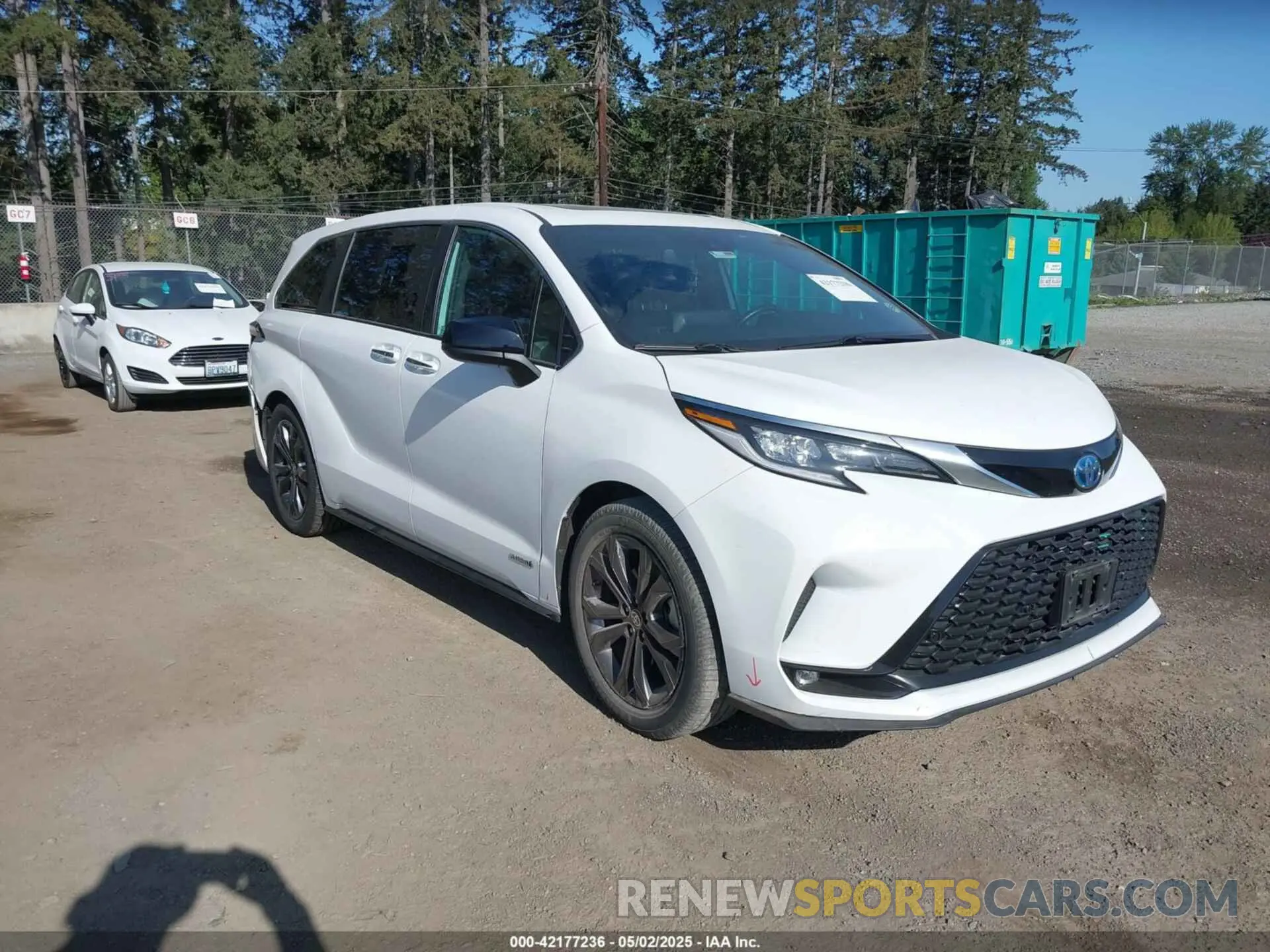 1 Фотография поврежденного автомобиля 5TDXRKEC9MS004991 TOYOTA SIENNA 2021