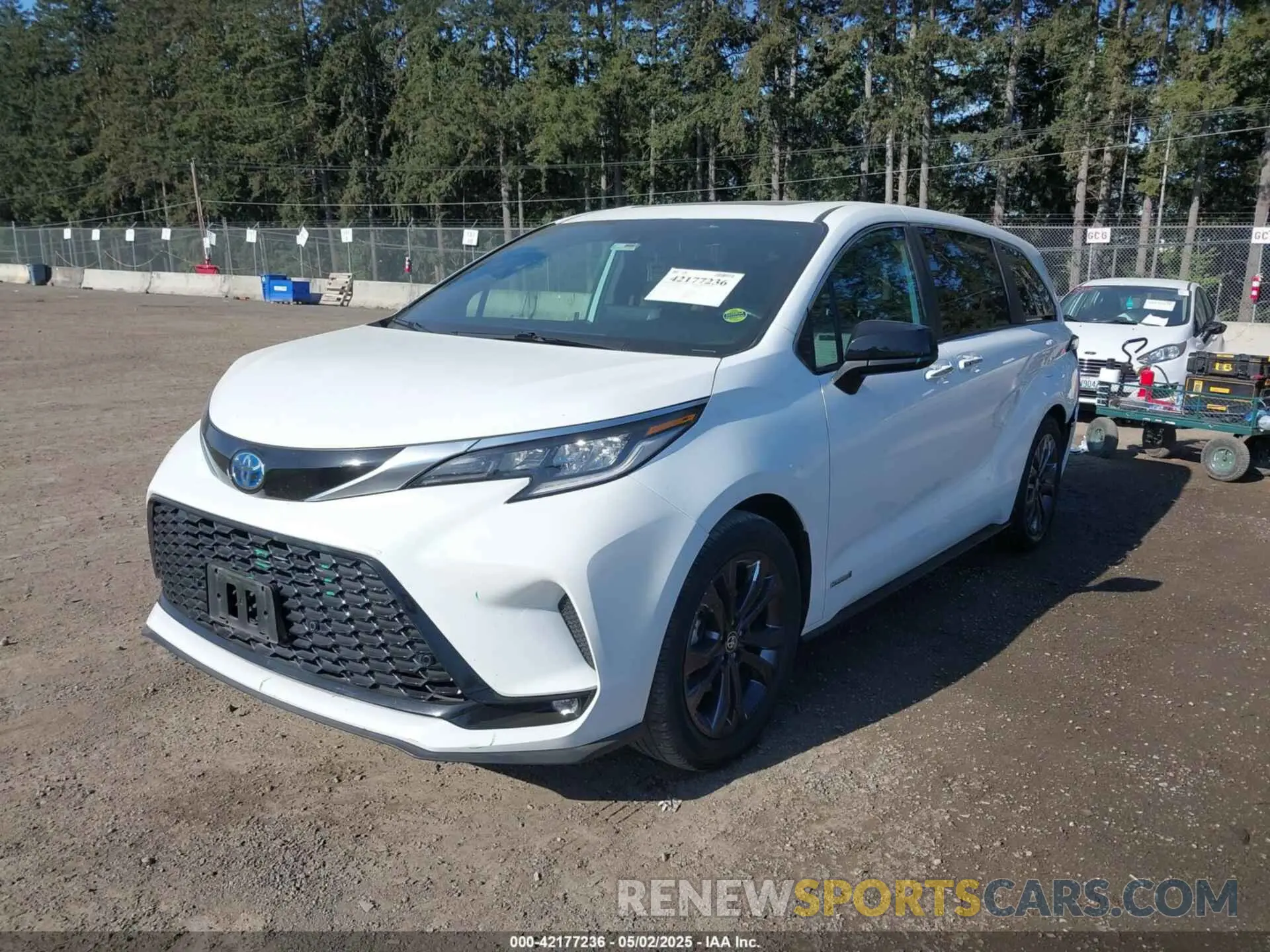 2 Фотография поврежденного автомобиля 5TDXRKEC9MS004991 TOYOTA SIENNA 2021