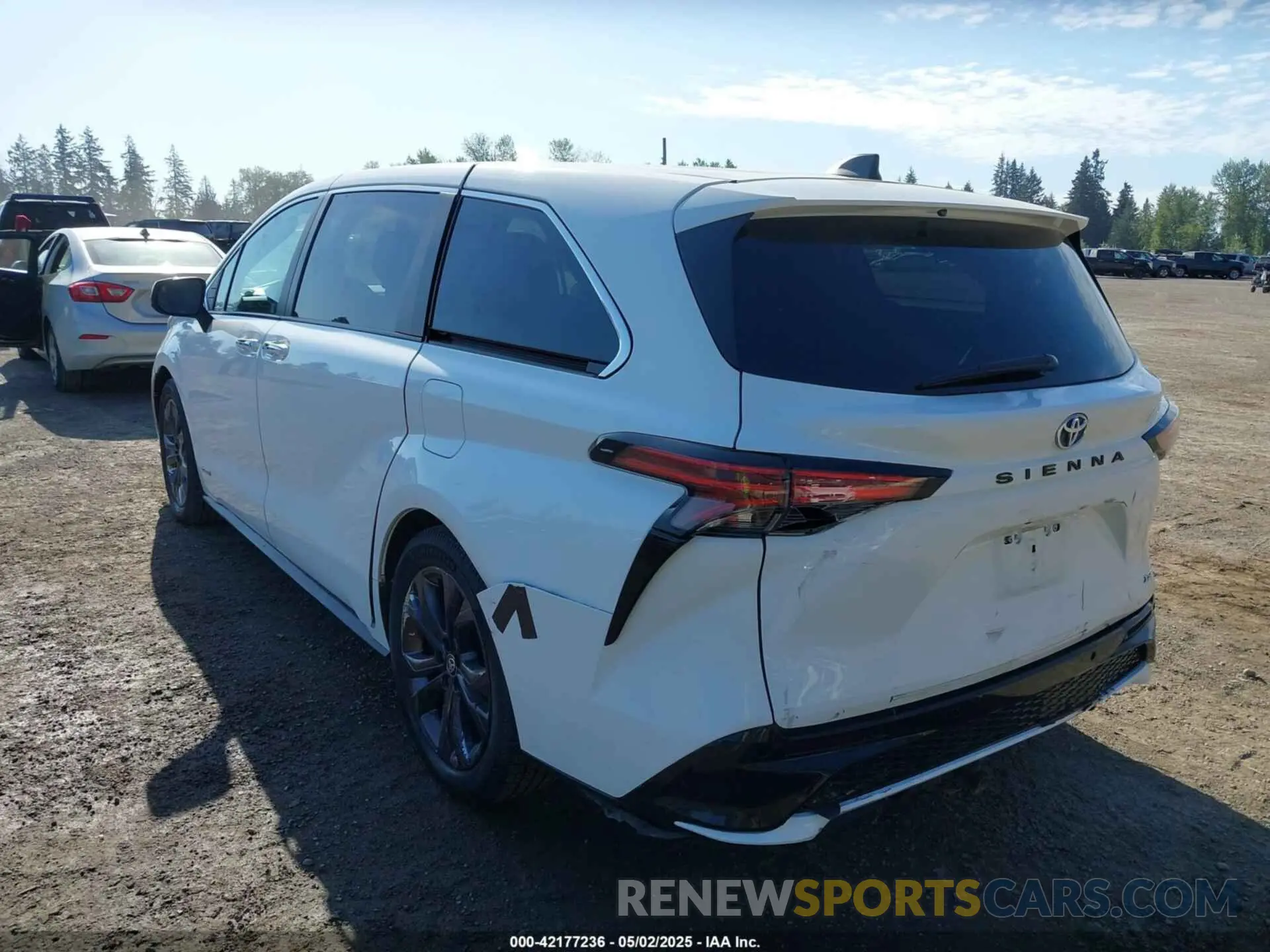 3 Фотография поврежденного автомобиля 5TDXRKEC9MS004991 TOYOTA SIENNA 2021