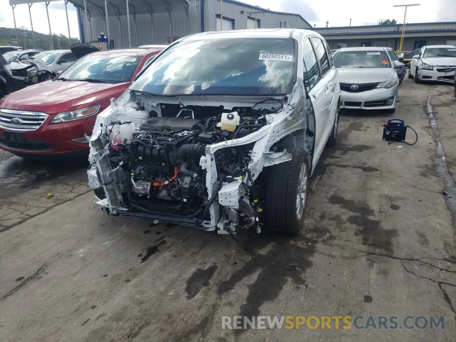 2 Photograph of a damaged car 5TDXSKFC2MS013048 TOYOTA SIENNA 2021