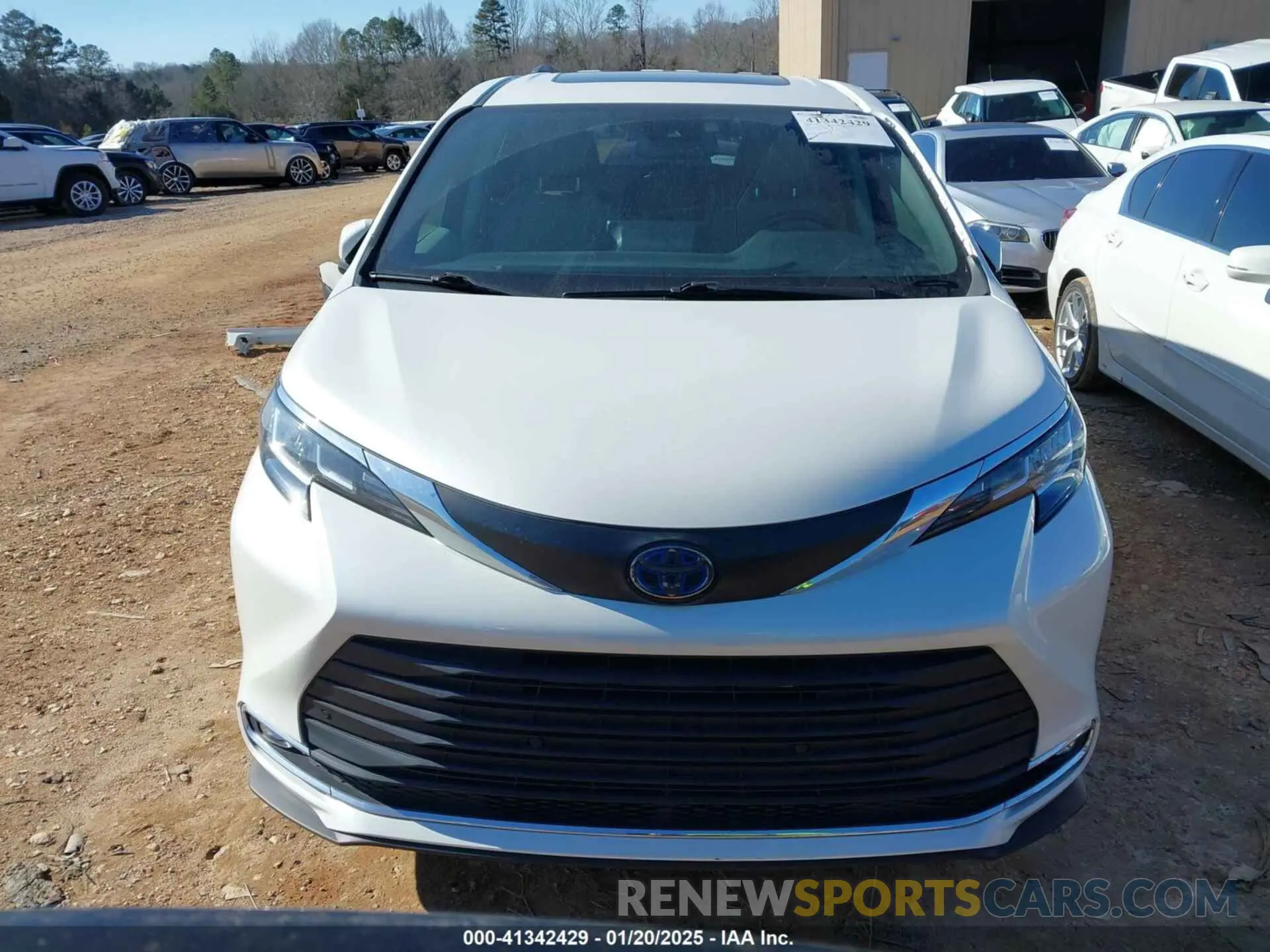 13 Photograph of a damaged car 5TDYRKEC0MS040377 TOYOTA SIENNA 2021