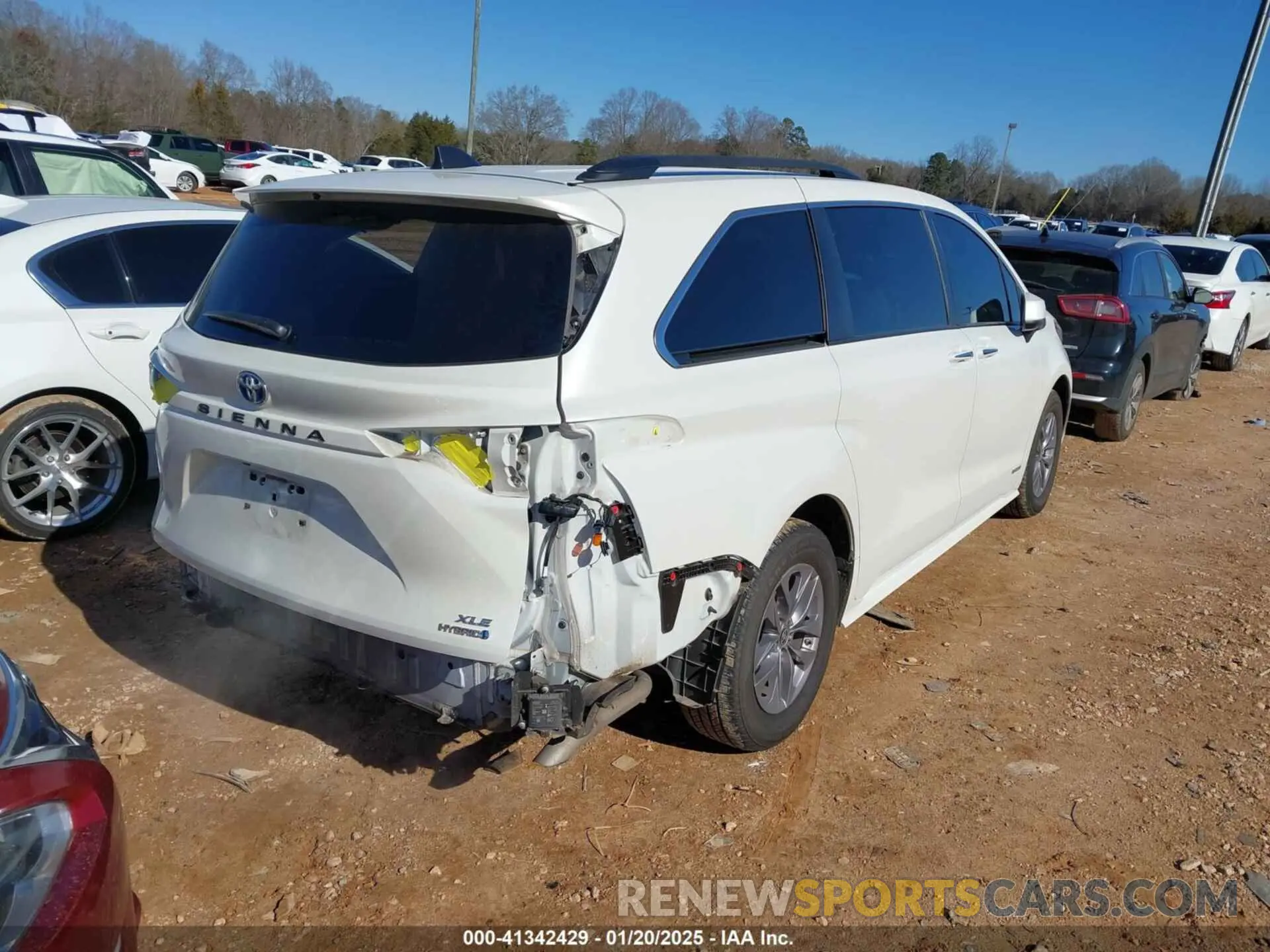 4 Photograph of a damaged car 5TDYRKEC0MS040377 TOYOTA SIENNA 2021