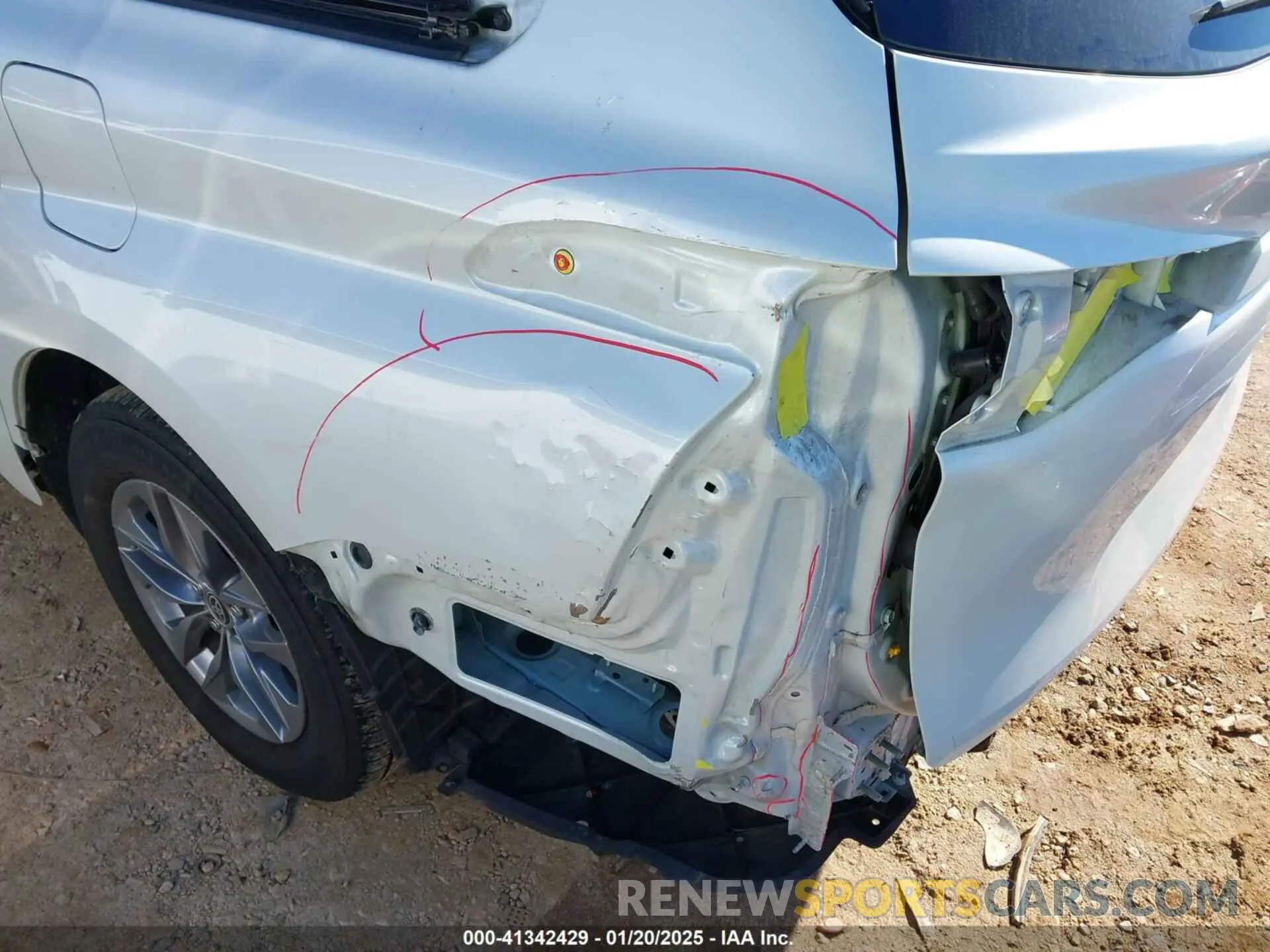 6 Photograph of a damaged car 5TDYRKEC0MS040377 TOYOTA SIENNA 2021