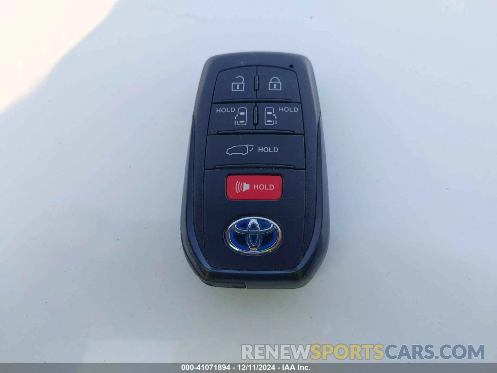11 Photograph of a damaged car 5TDYRKEC1MS009316 TOYOTA SIENNA 2021