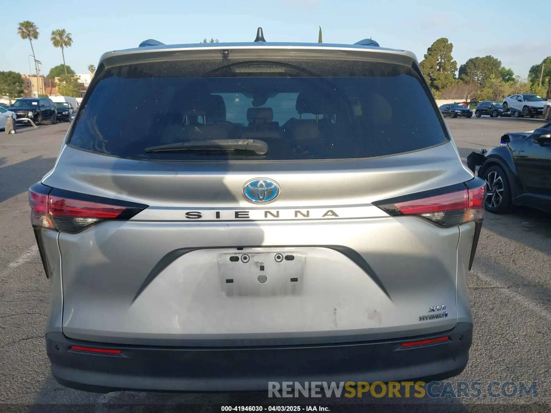 16 Photograph of a damaged car 5TDYRKEC2MS074448 TOYOTA SIENNA 2021