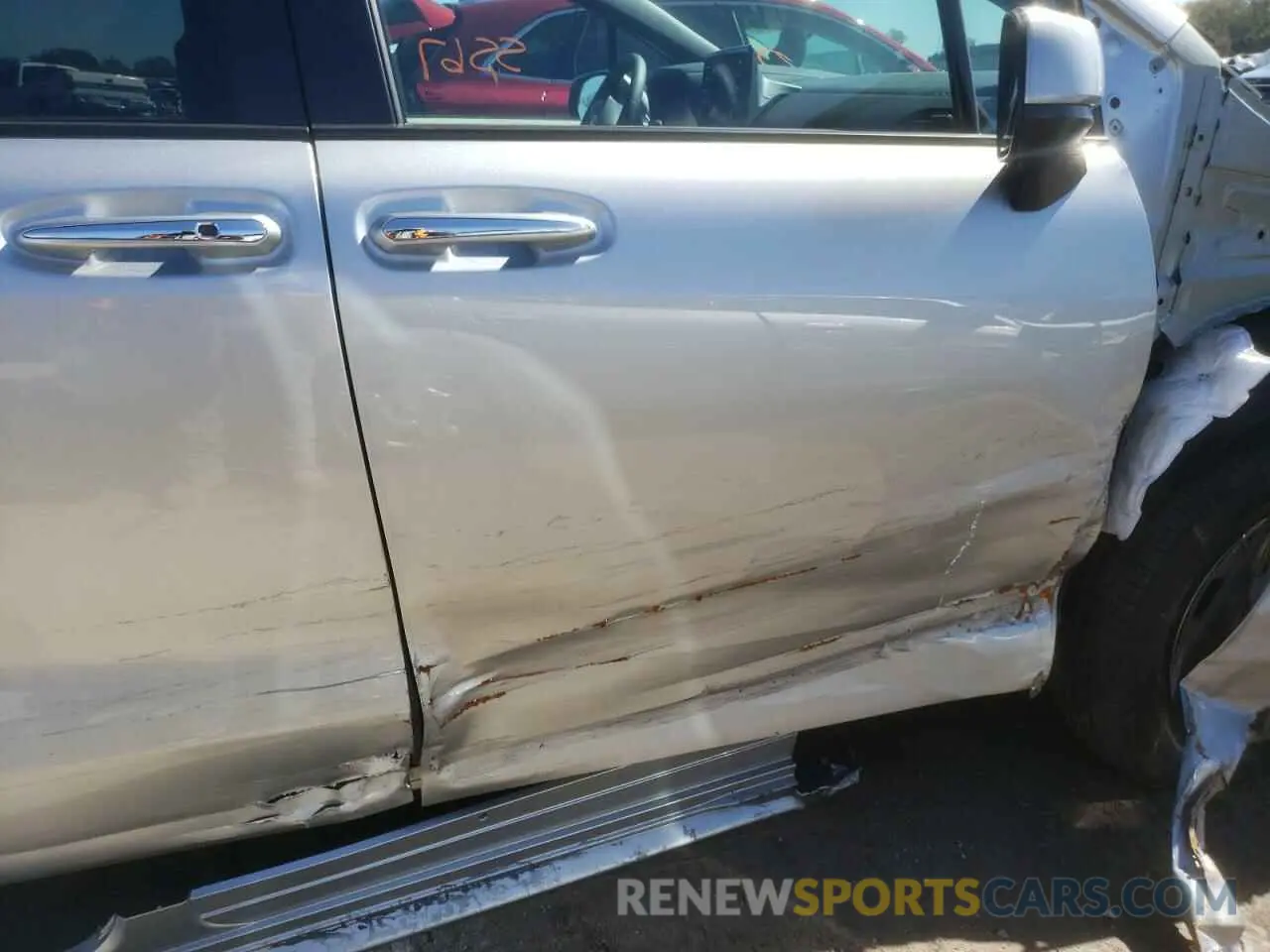 9 Photograph of a damaged car 5TDYRKEC9MS058084 TOYOTA SIENNA 2021