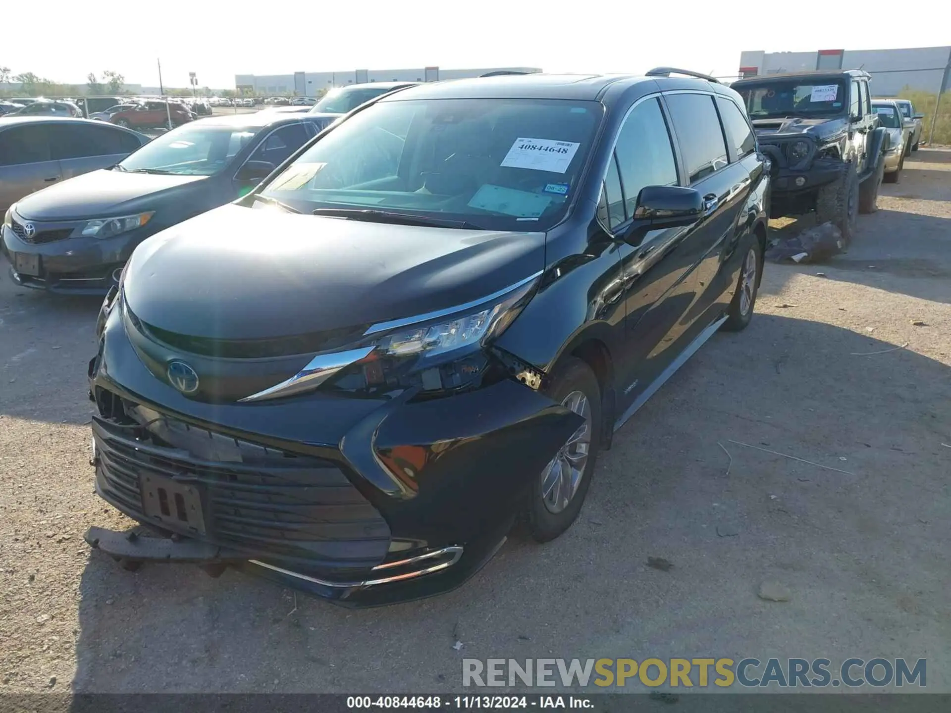 2 Photograph of a damaged car 5TDYRKECXMS068719 TOYOTA SIENNA 2021
