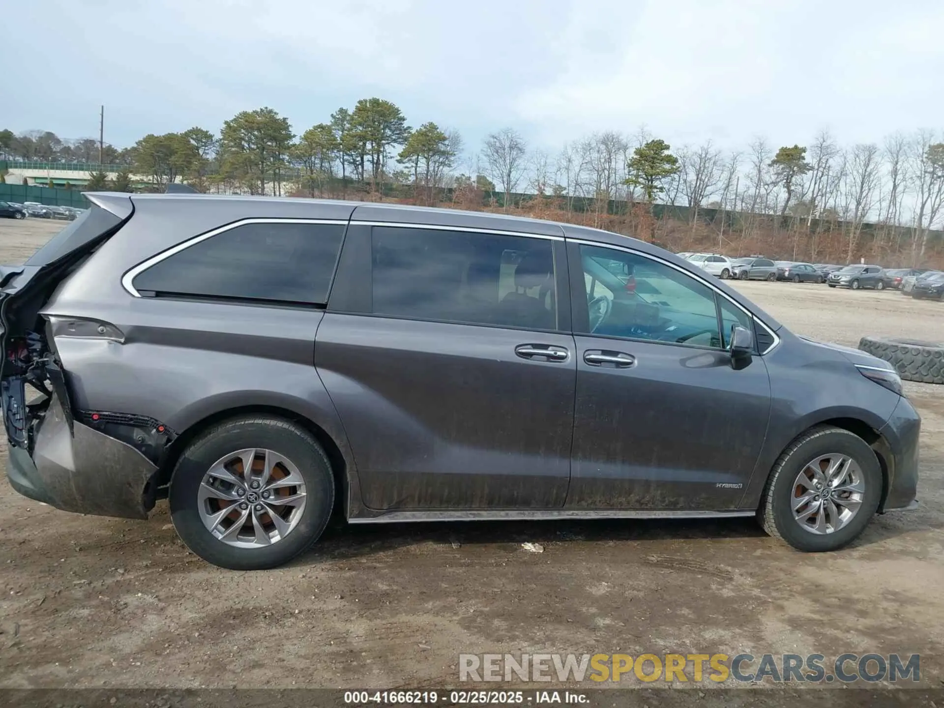 13 Photograph of a damaged car 5TDYSKFC1MS003048 TOYOTA SIENNA 2021