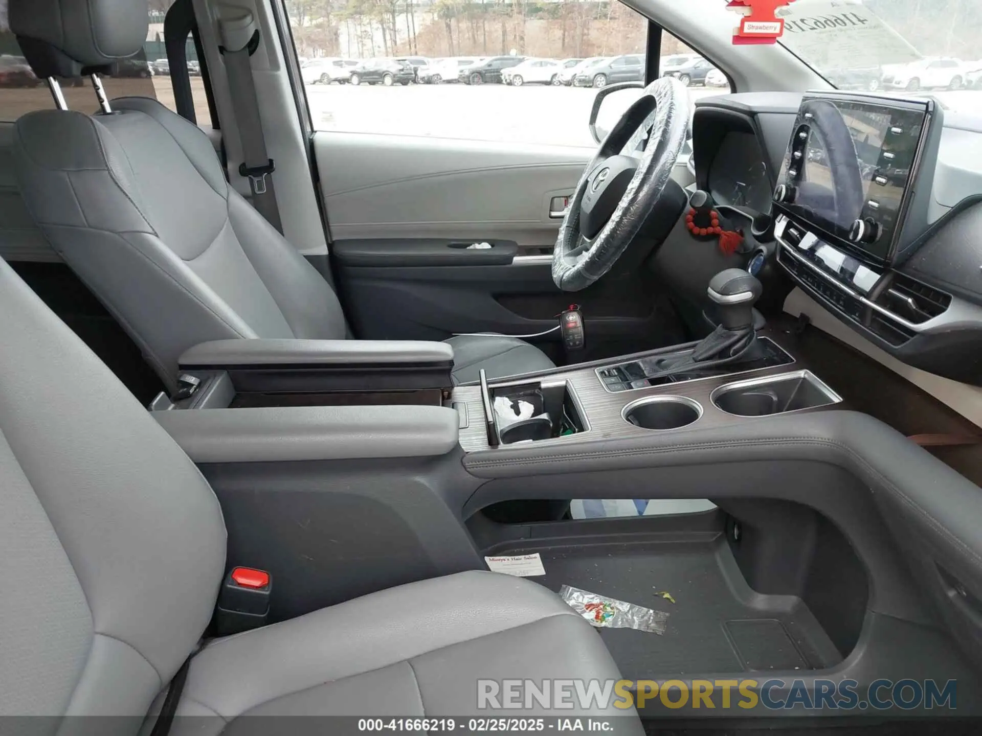 5 Photograph of a damaged car 5TDYSKFC1MS003048 TOYOTA SIENNA 2021