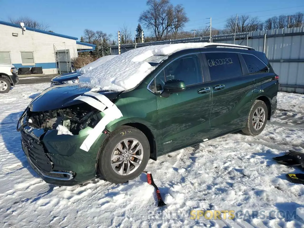 1 Photograph of a damaged car 5TDYSKFC1MS033411 TOYOTA SIENNA 2021