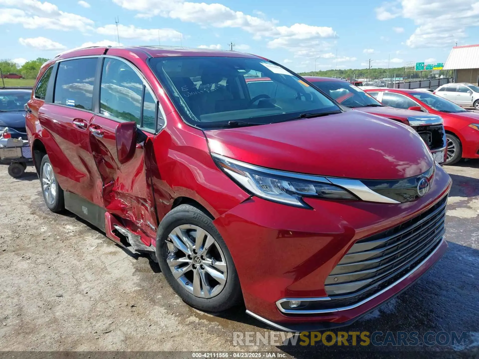1 Фотография поврежденного автомобиля 5TDZRKEC0MS038956 TOYOTA SIENNA 2021