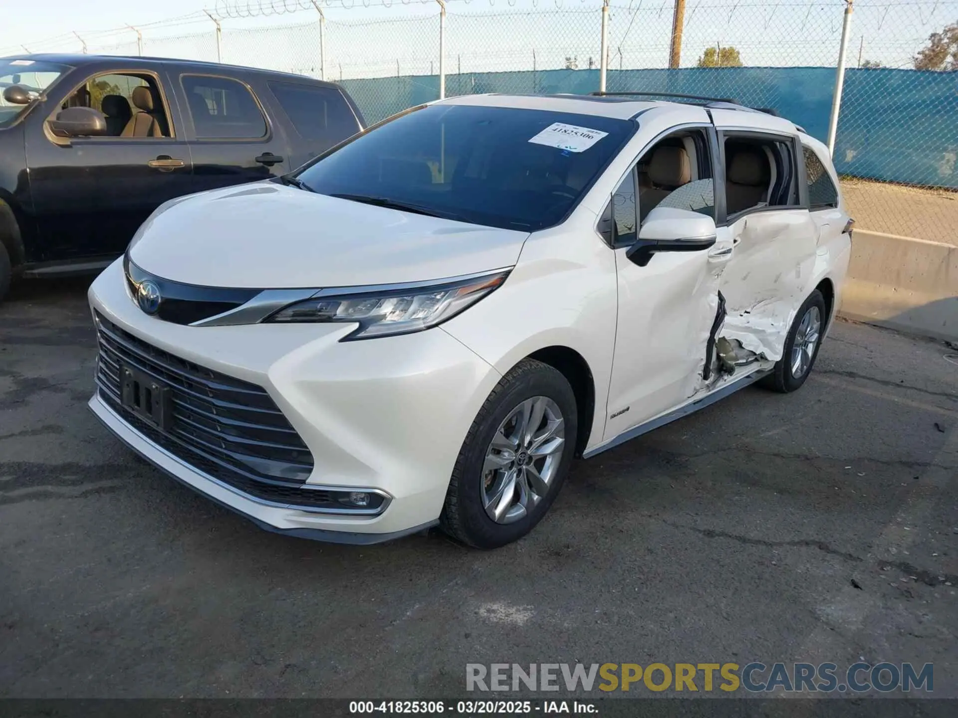 2 Фотография поврежденного автомобиля 5TDZRKEC1MS025276 TOYOTA SIENNA 2021