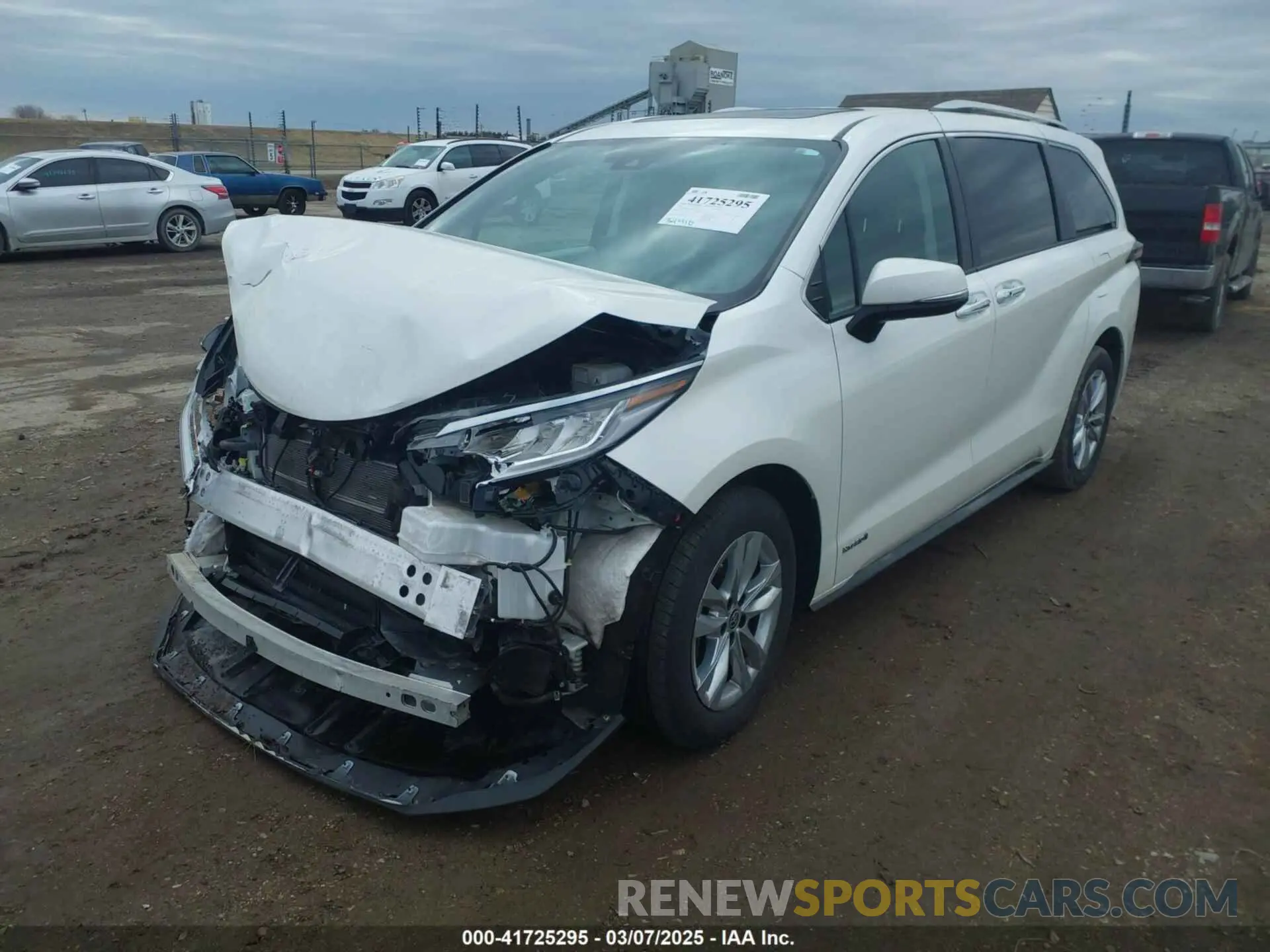 2 Фотография поврежденного автомобиля 5TDZRKEC4MS009752 TOYOTA SIENNA 2021