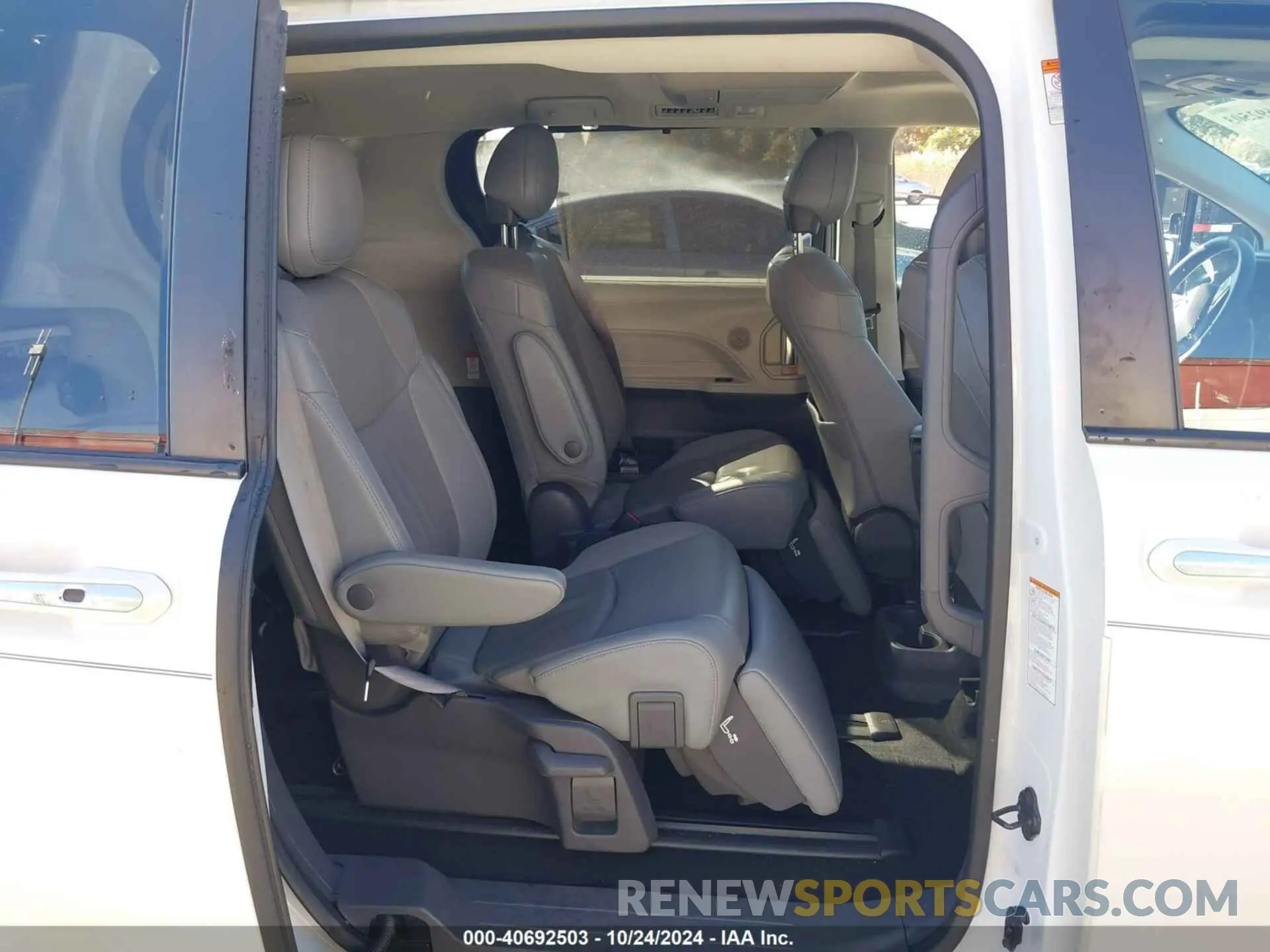 8 Фотография поврежденного автомобиля 5TDZRKEC6MS002771 TOYOTA SIENNA 2021
