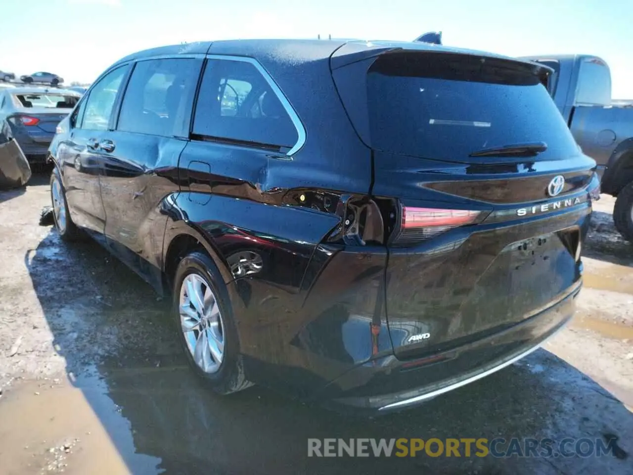 3 Photograph of a damaged car 5TDZSKFC2MS033812 TOYOTA SIENNA 2021
