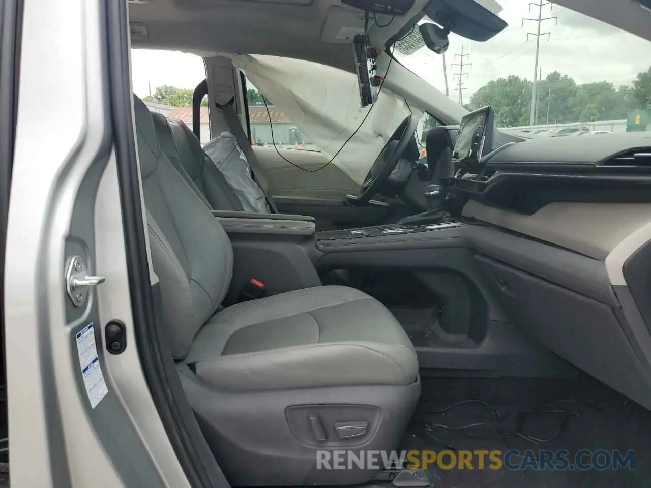 7 Photograph of a damaged car 5TDZSKFC4MS022925 TOYOTA SIENNA 2021